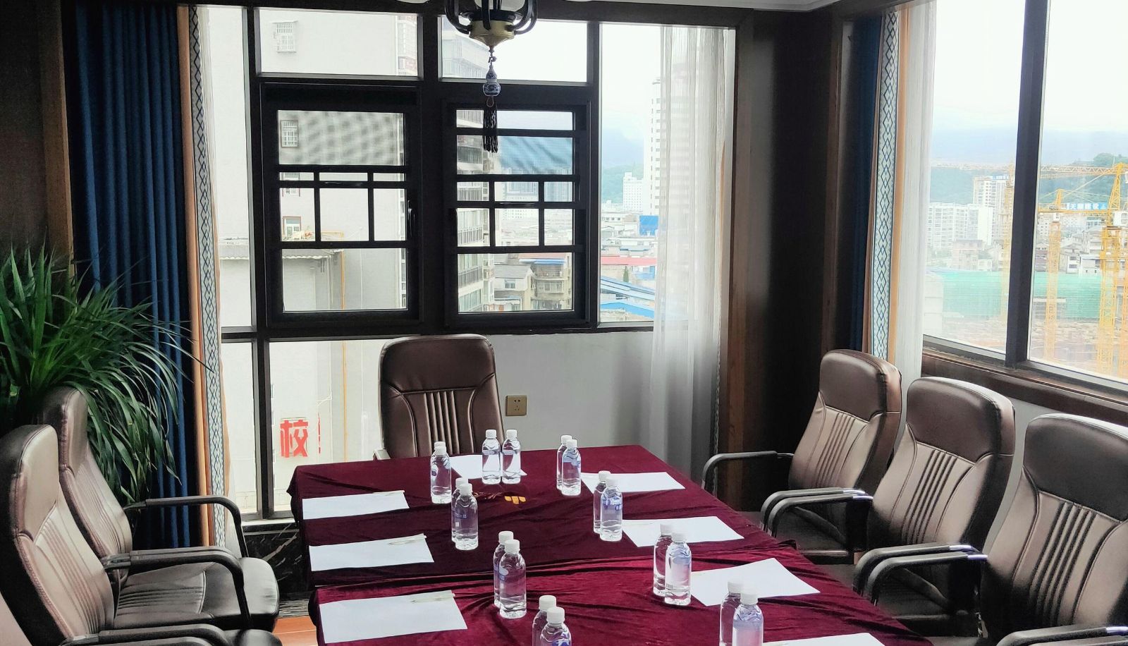 Zhenmian Intelligent Hotel (Tianmen Mountain Ziwu Road Store)