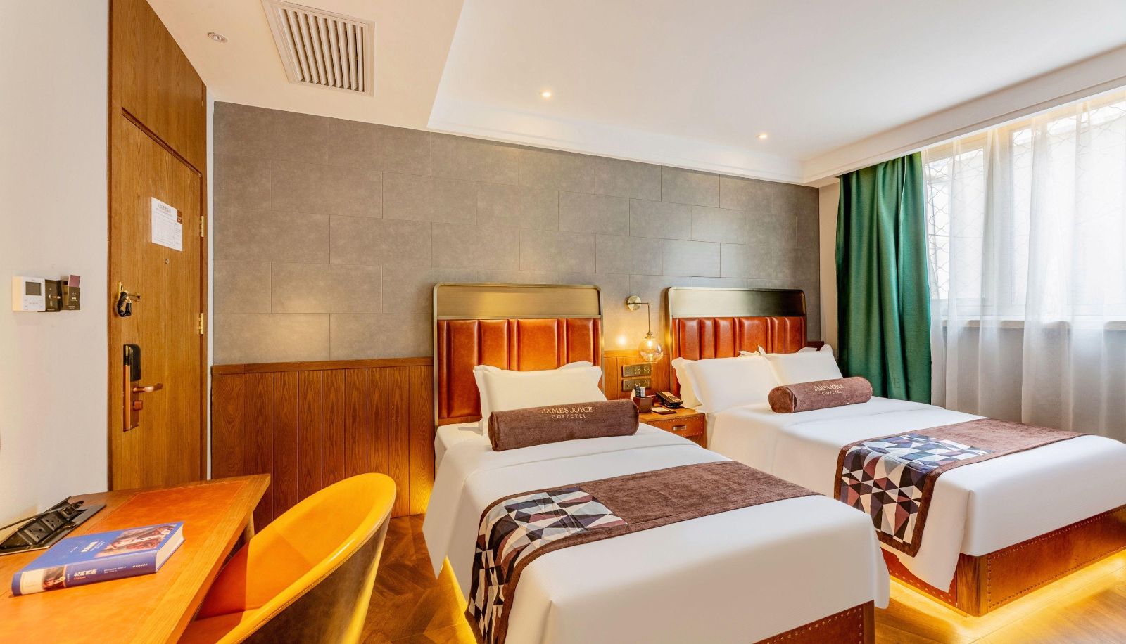 Info - Zhe · Fei Hotel (Beijing Wukesong Subway Station 301 PLA General Hospital Store)
