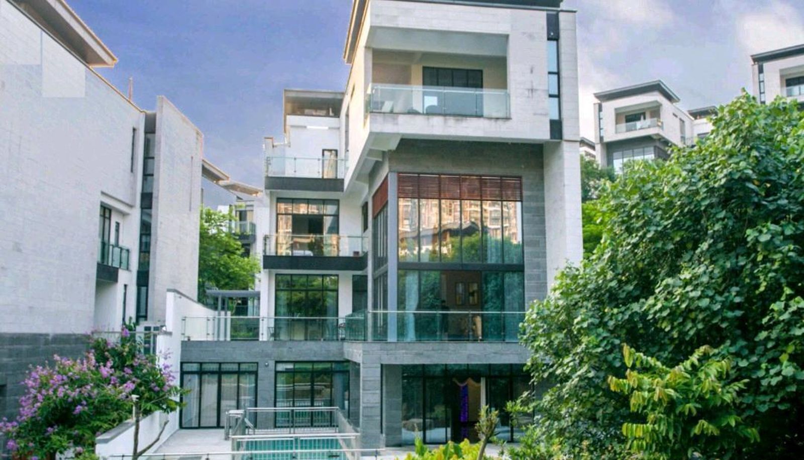 Info - Viewing Hot Spring Resort Villa (Mingyue Shanxi Store)