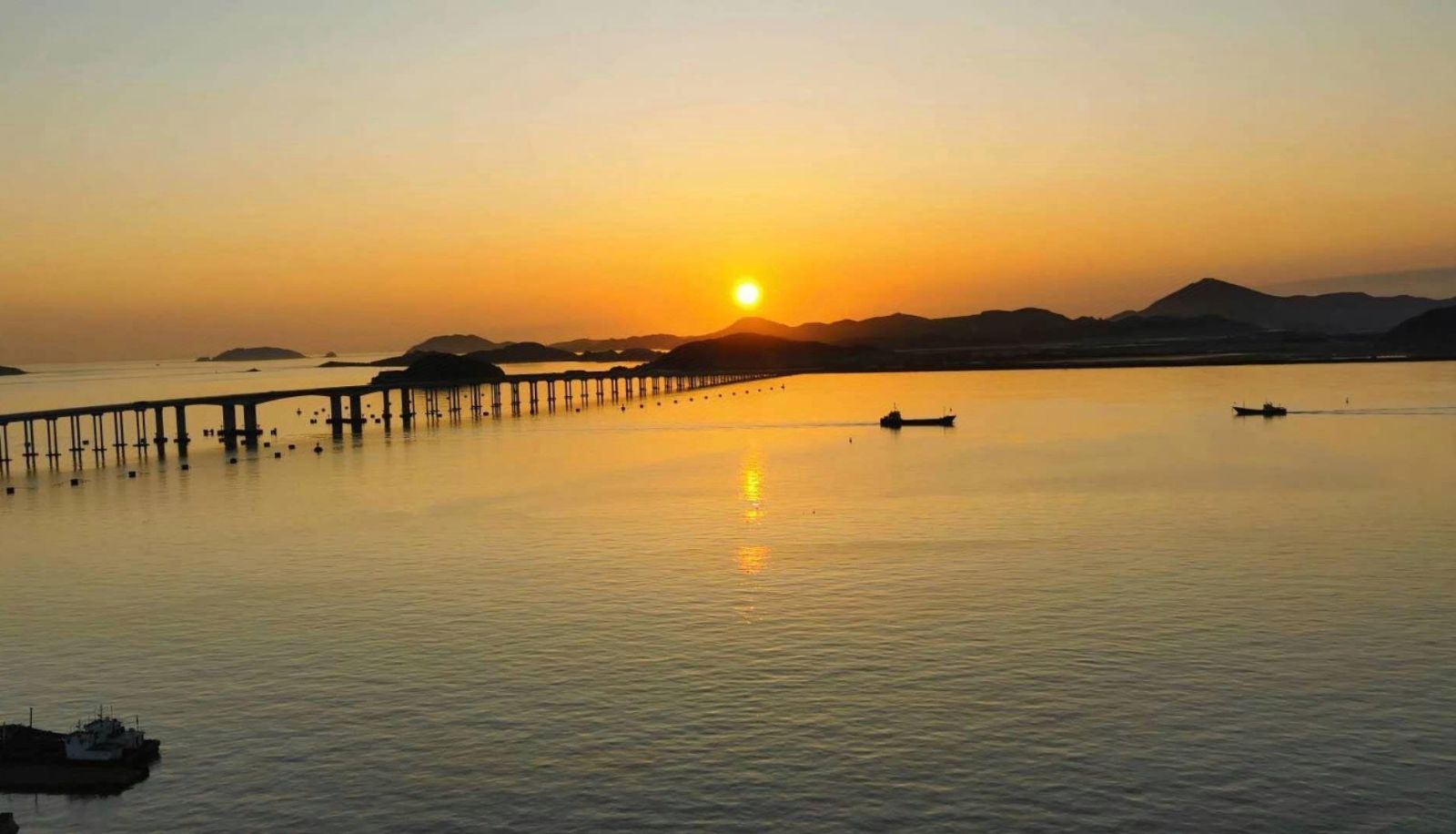 Info - Haijian Shibashe Hotel (Banshengdong Wharf Store)