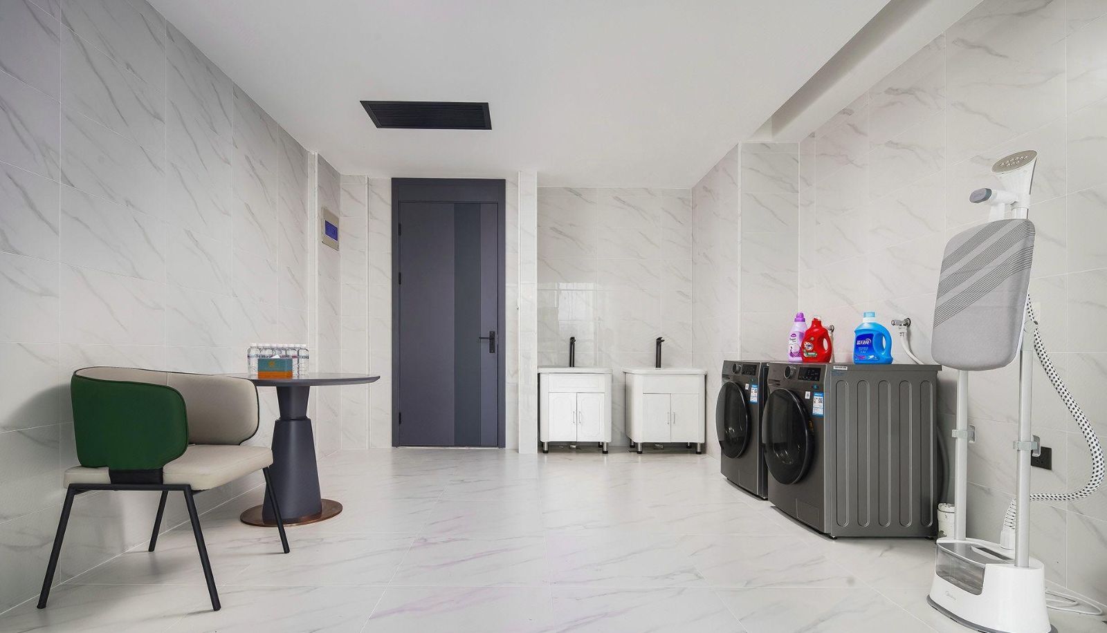 Zewnętrzna część hotelu - Meihao R Hotel (Ankang High tech Wanda Branch)