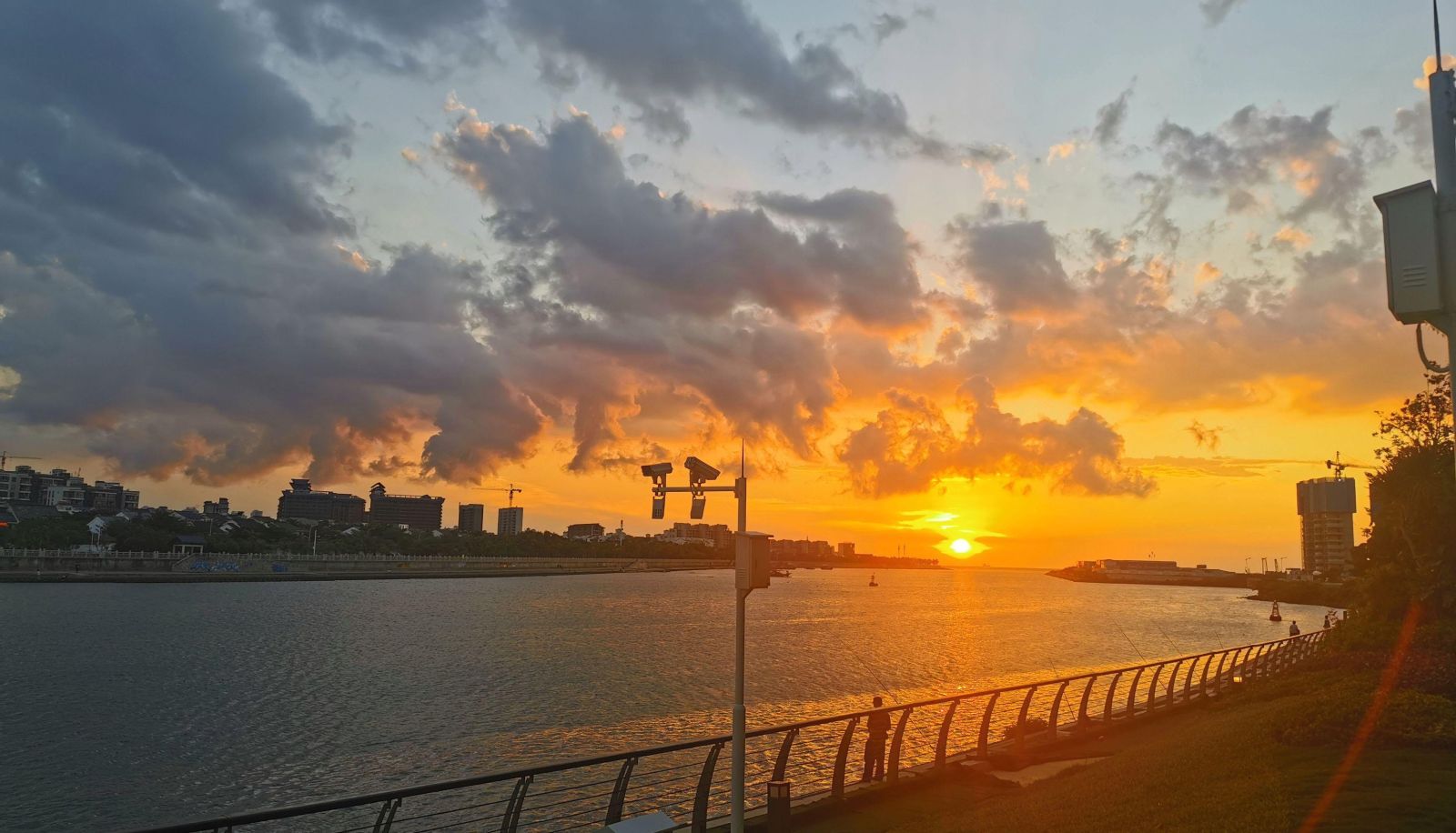 Info - Haiyuchen Apartment (Haikou Xinbu Island Bihai Yintan Store)