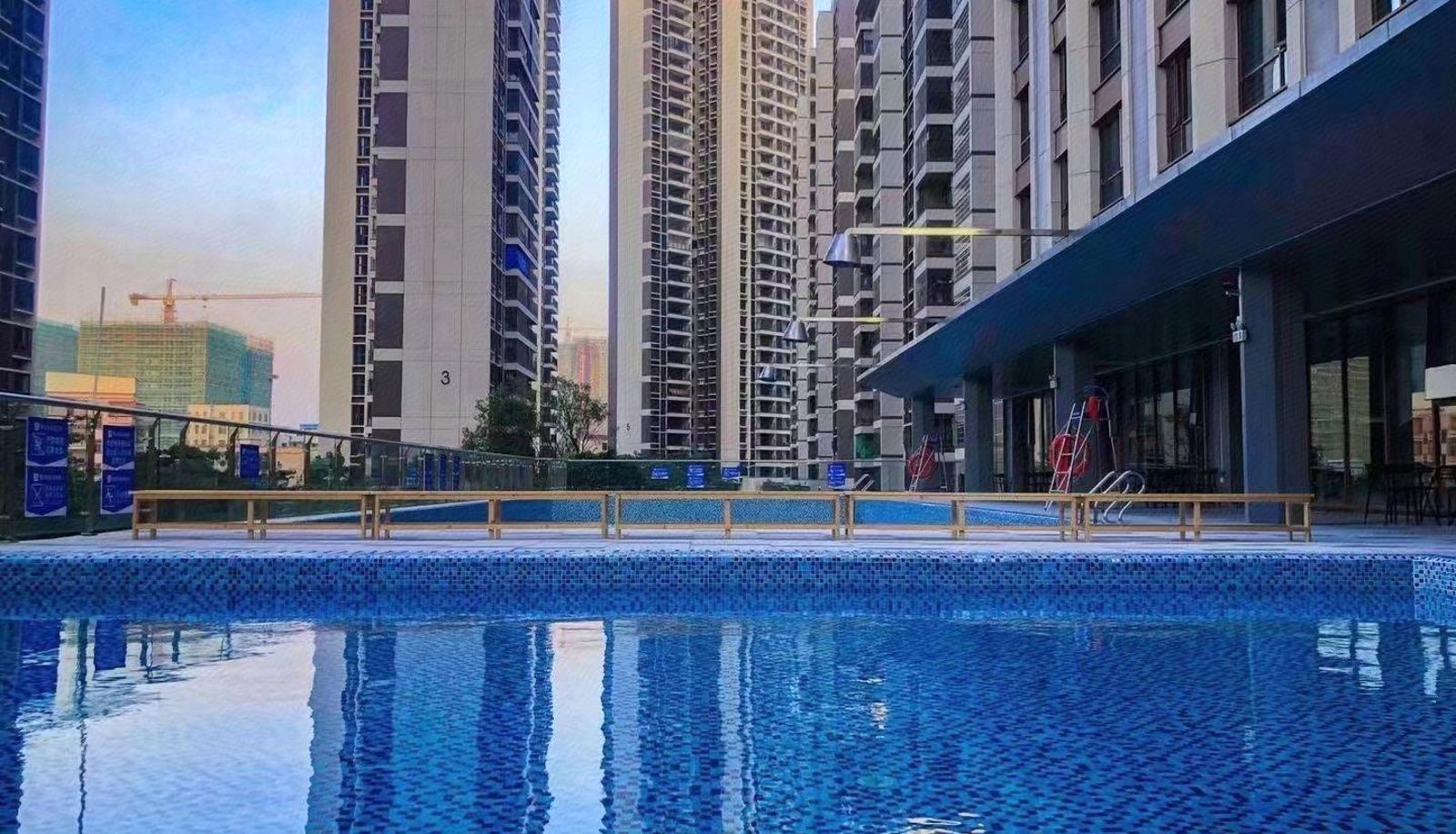 Hotel outdoor area - Berman Hotel (Maoming High-speed Railway Station South Aegean Shopping Park Store)