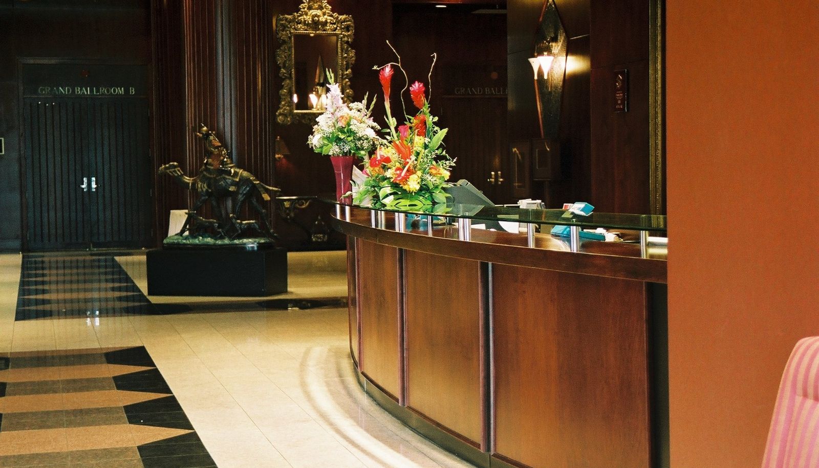 Sala - Executive Hotel Vancouver Airport