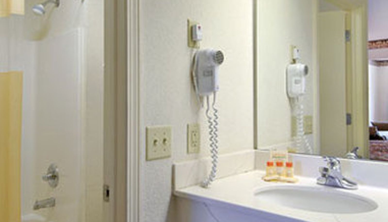 Zimmer - Amerivu Inn and Suites Siler