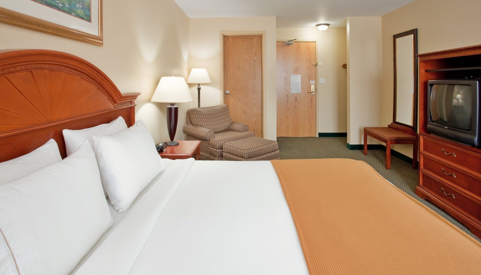 Zimmer - Hotel Westport Kansas City Tapestry Collection by Hilton