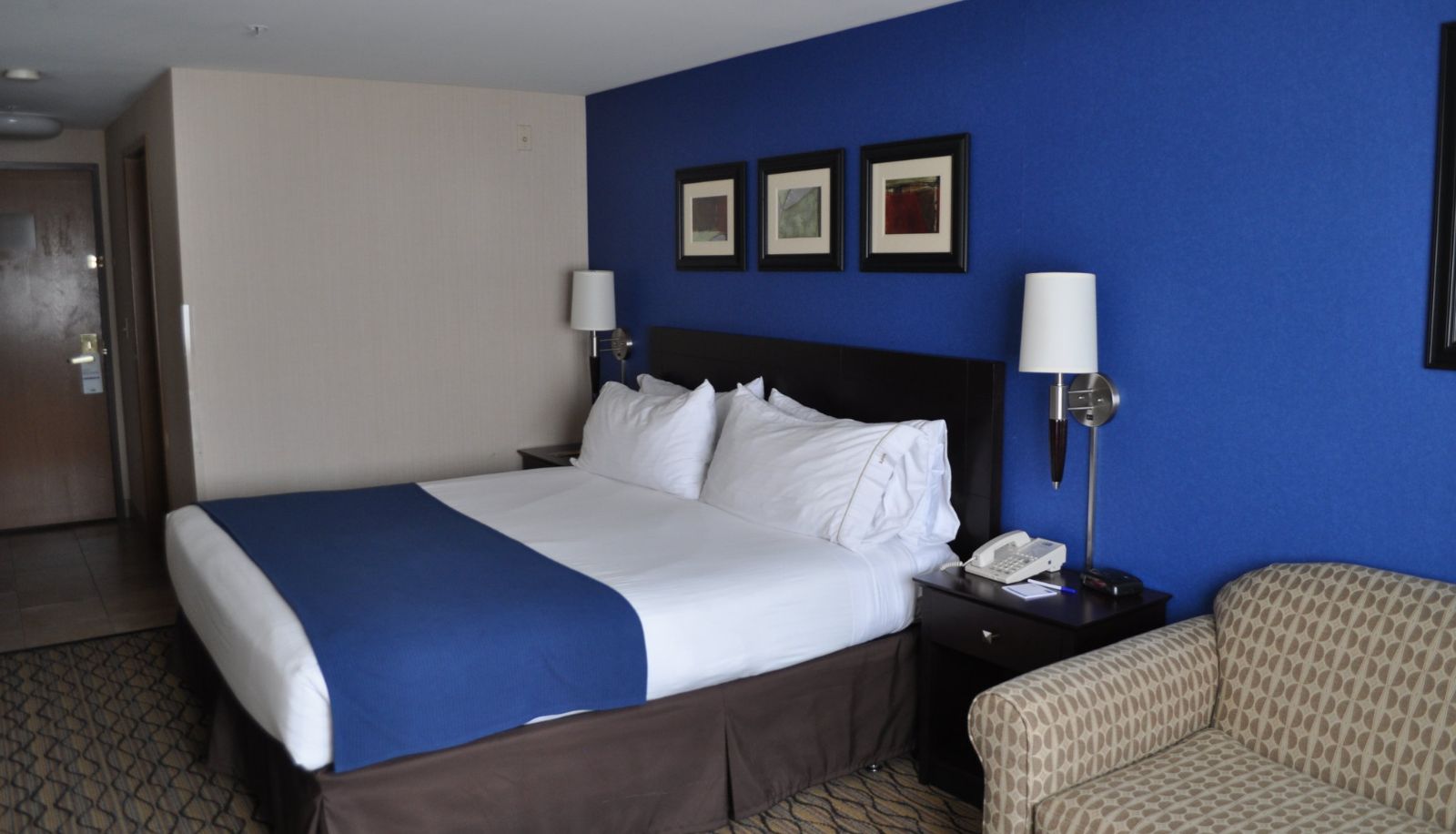 Camera - Holiday Inn Express & Suites SEATTLE-CITY CENTER