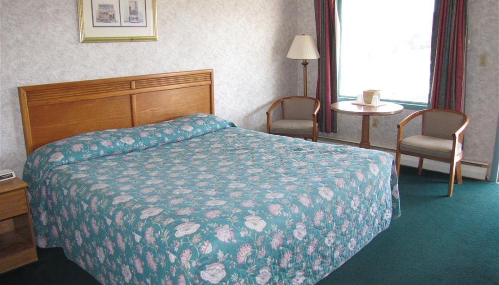 Room - Budget Inn