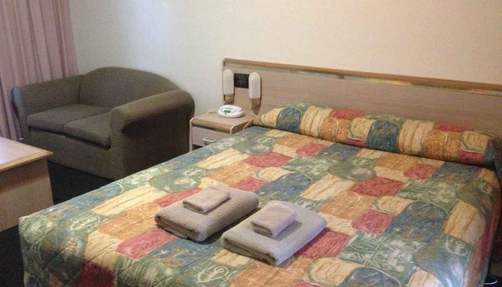 Info - Colonial Motor Lodge