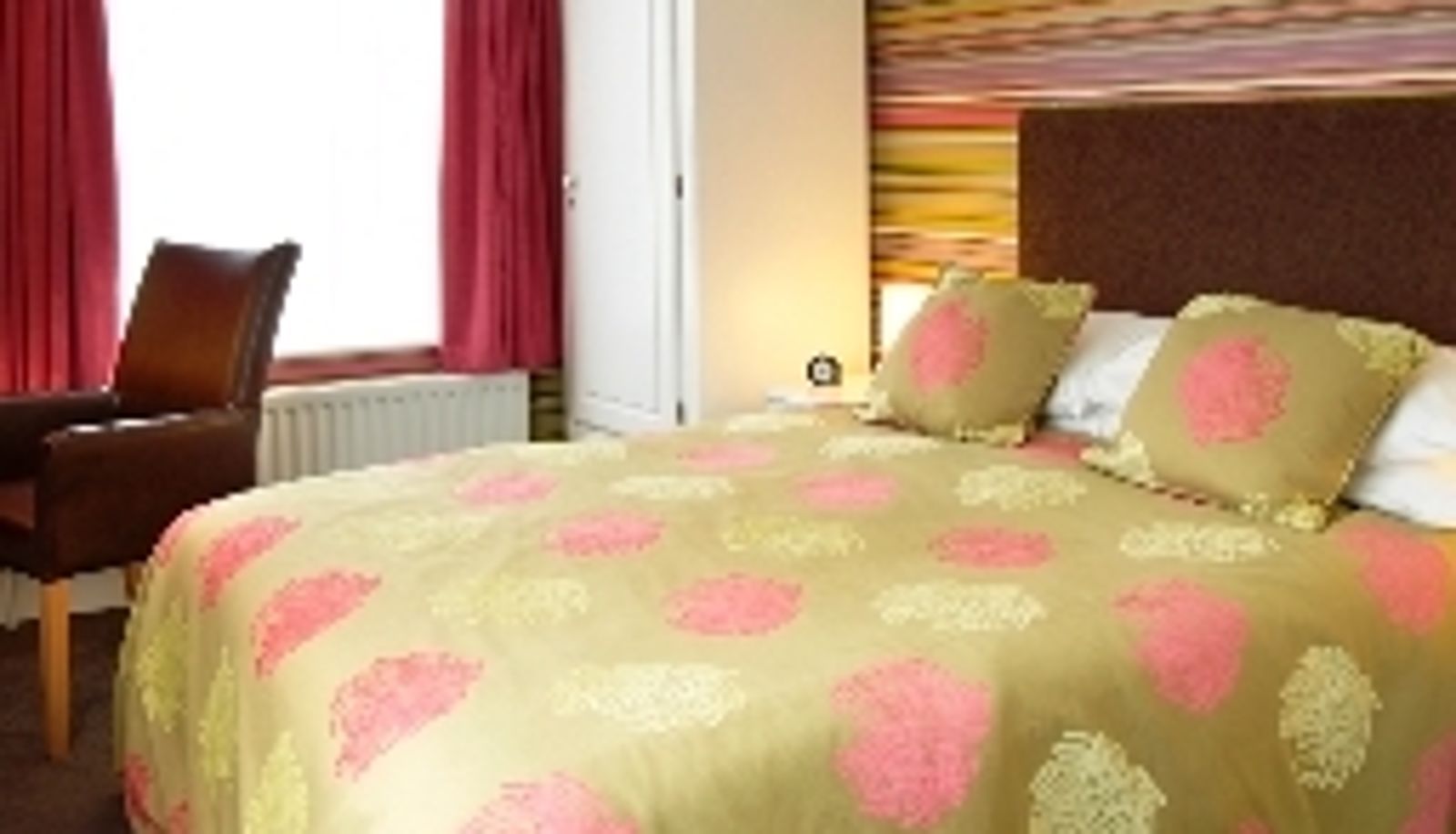 Room - Charlton Kings Hotel