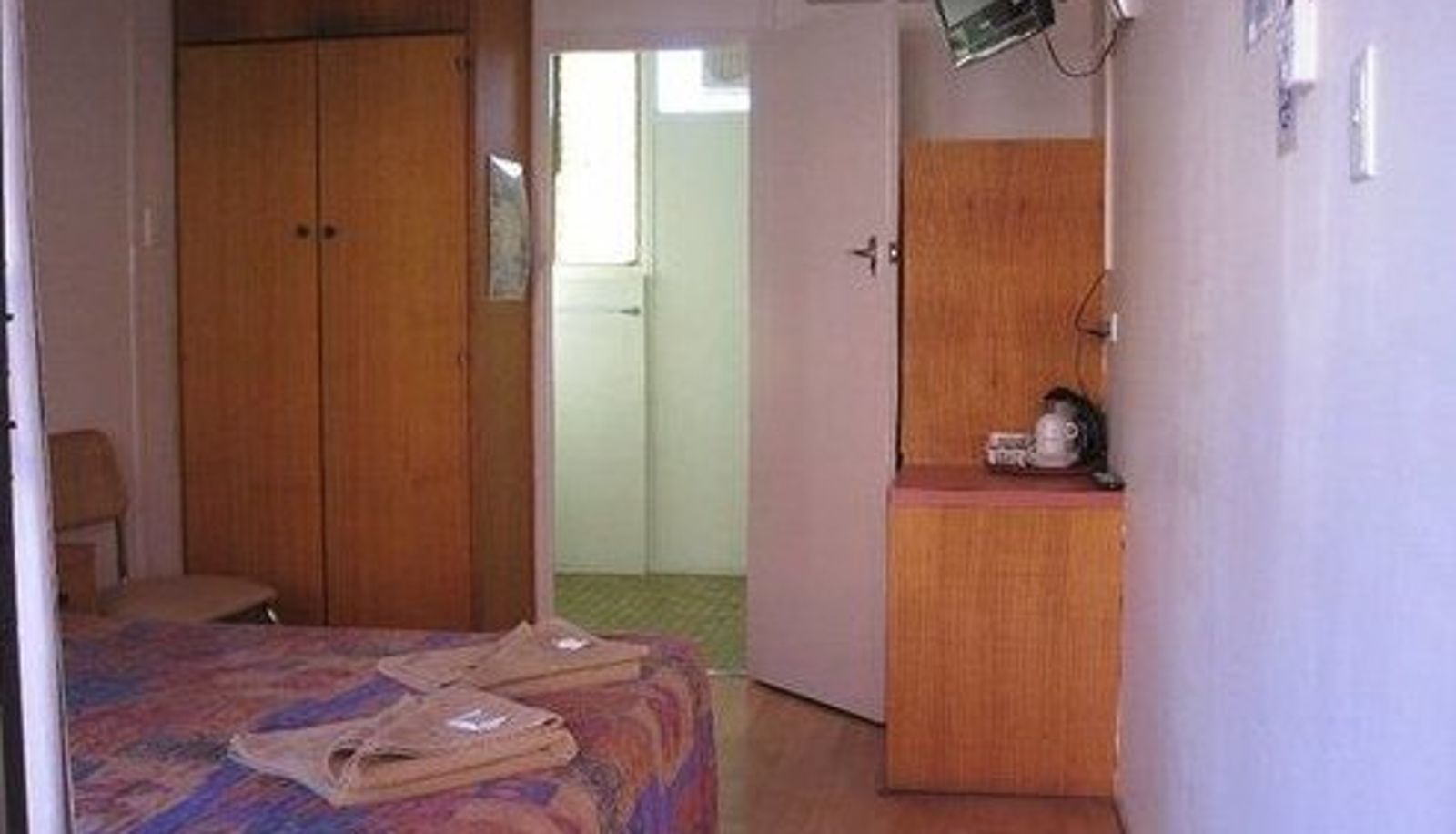 Info - Desert Rose Inn