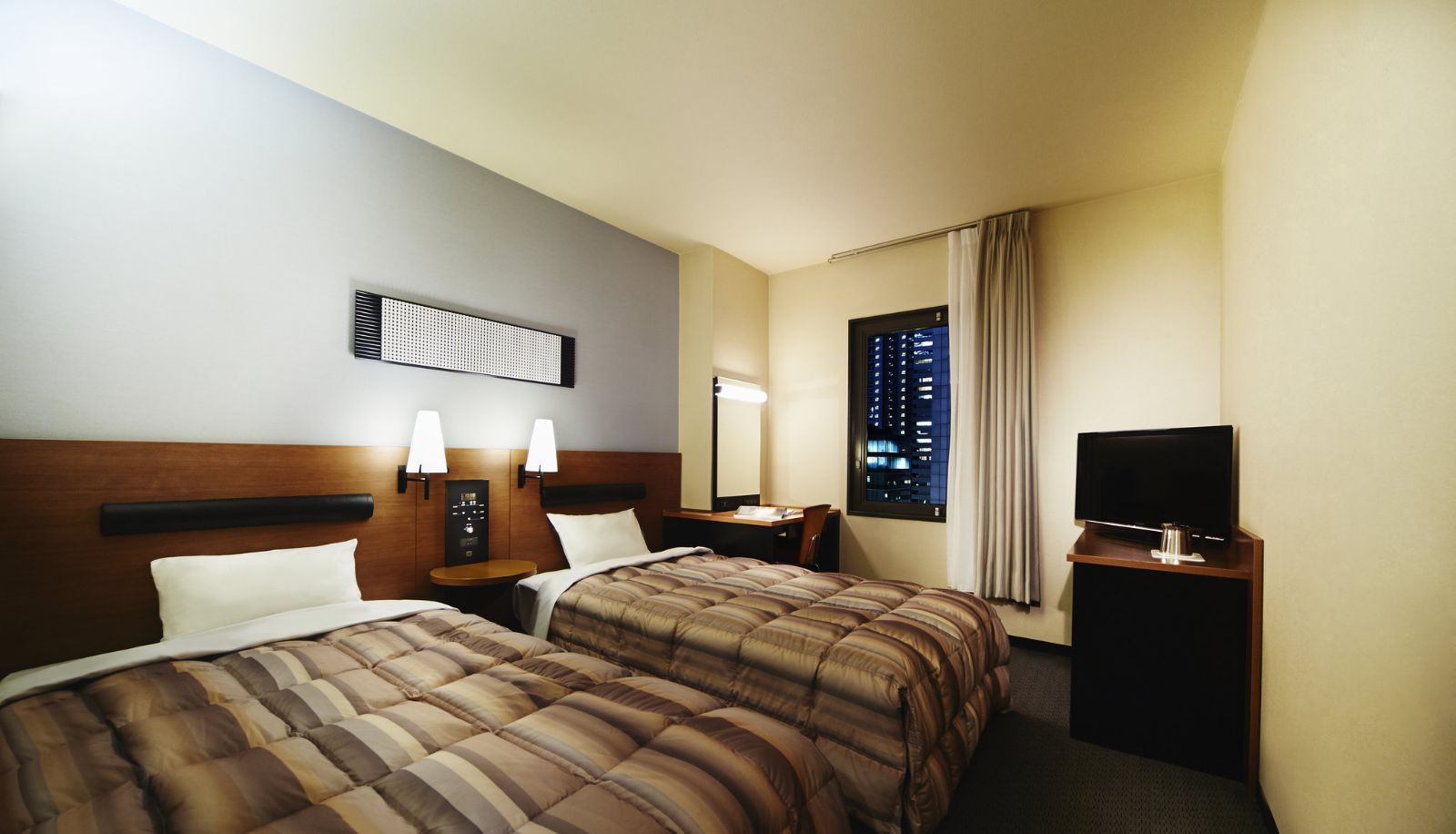 Zimmer - Rihga Place Higobashi (Rihga Royal Hotel Group)