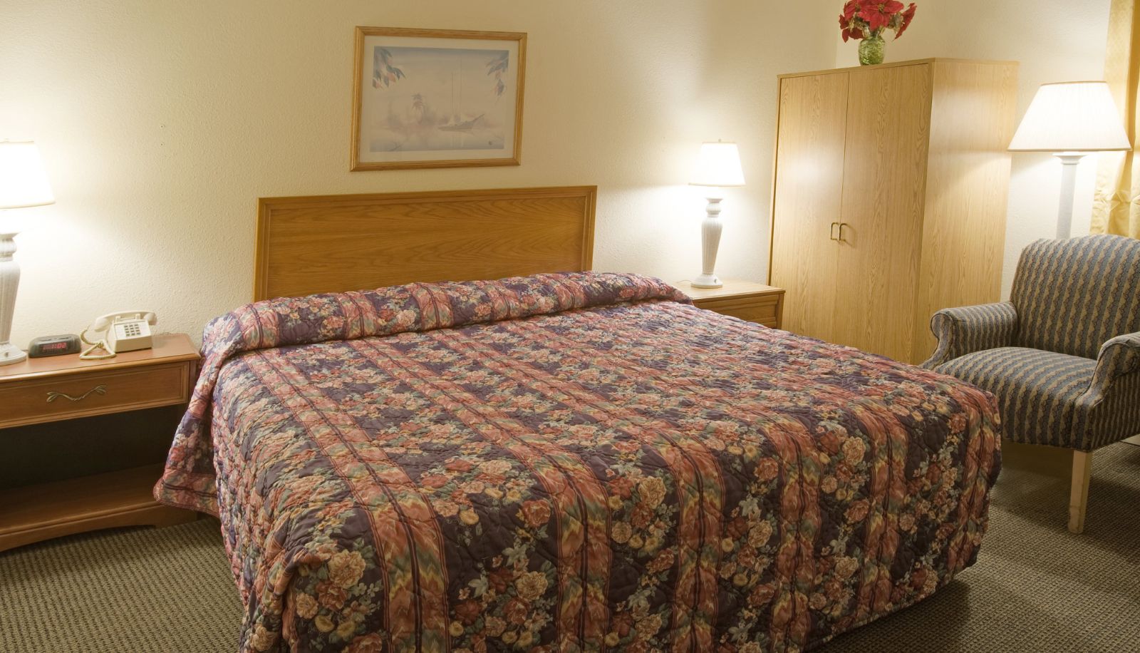 Room - Americas Best Value Inn