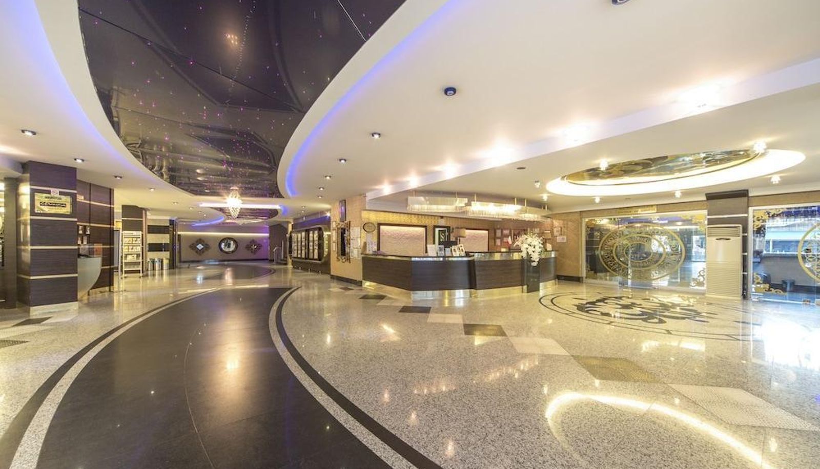 Hall - Beach Club Doğanay