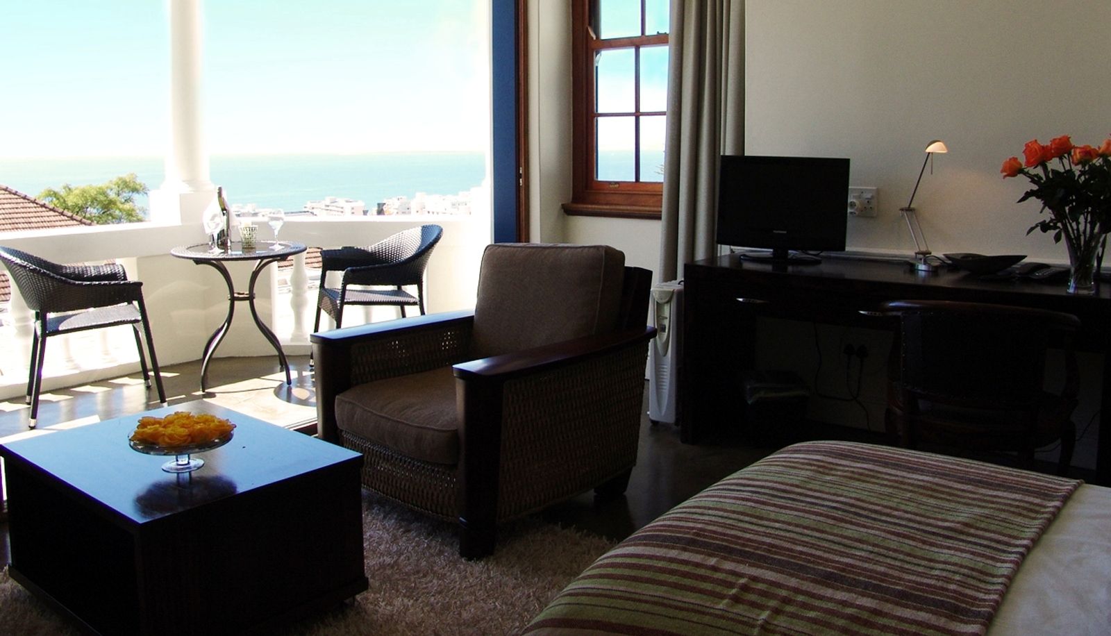 Kamer met balkon - The Walden Suites Guest House