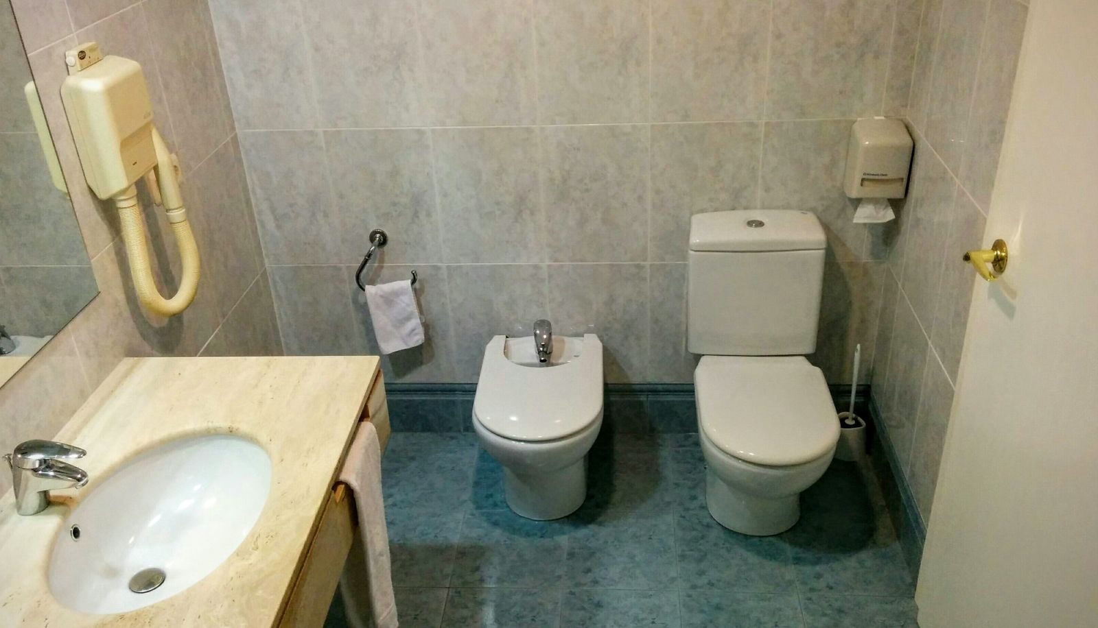 Bathroom - Bartos