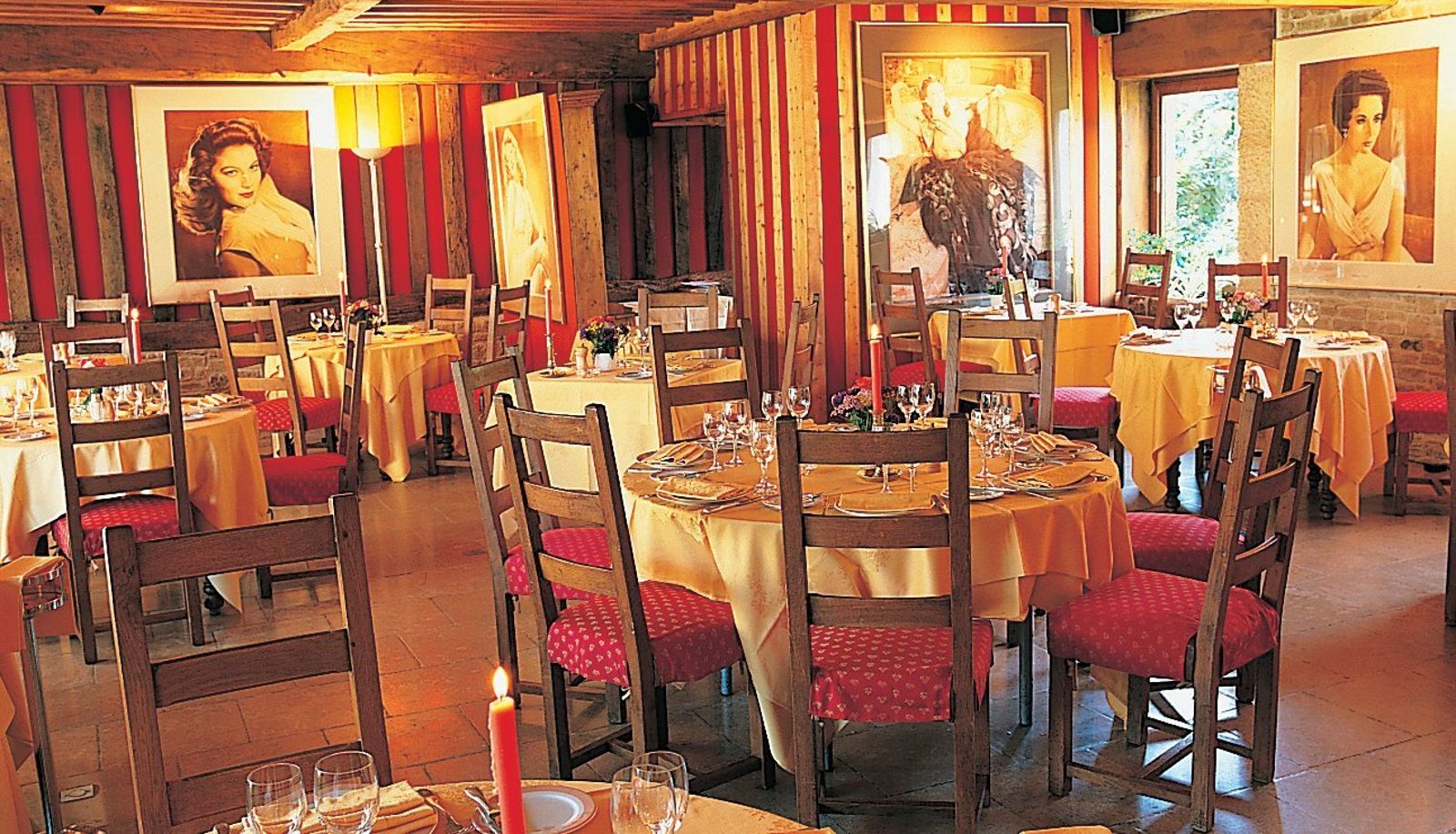 Restaurant - L es Manoirs de Tourgeville Symboles de France