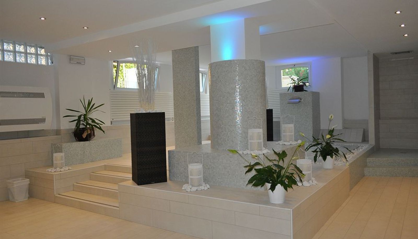 Hotel interior - Hotel Gaston