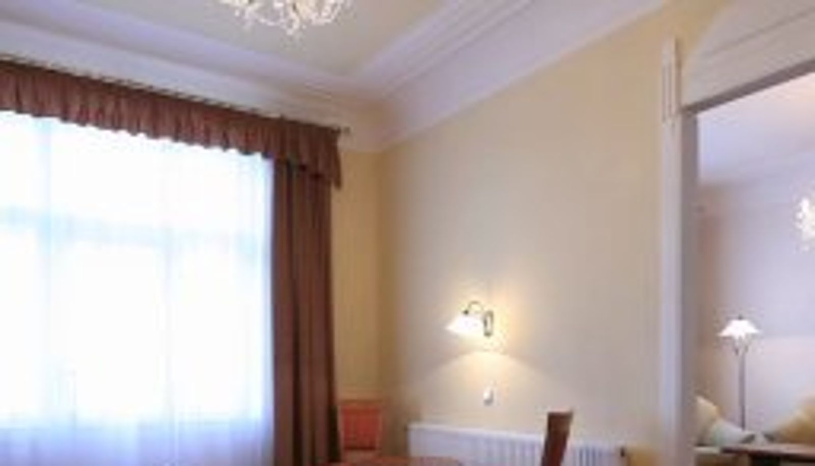 Suite - Royal Standard