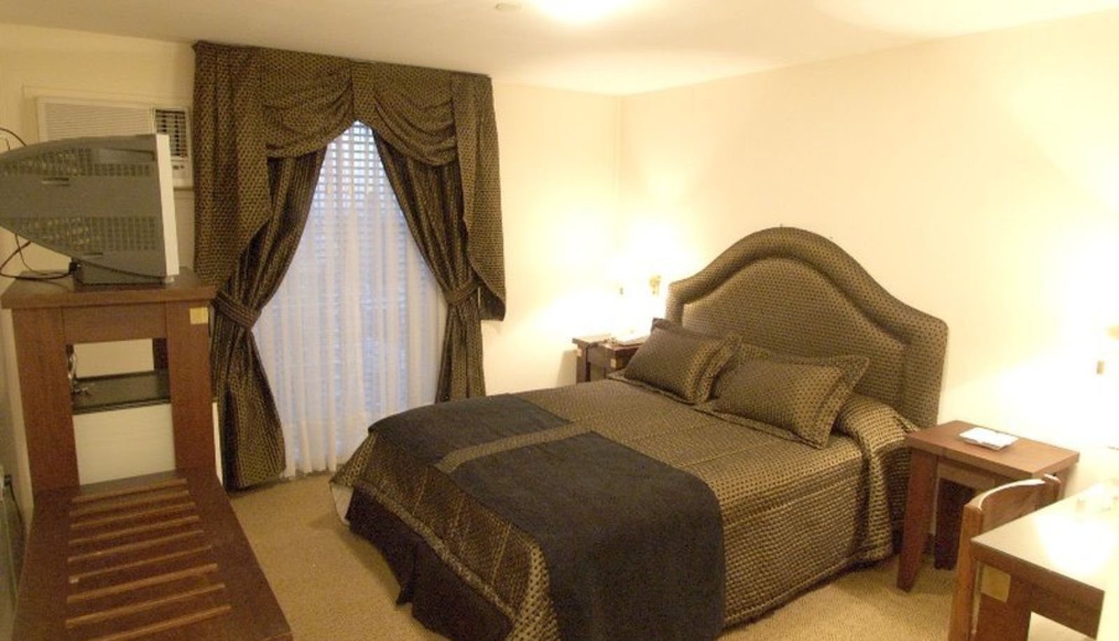Room - Hotel Metropol