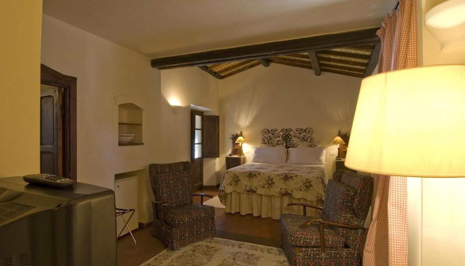 Info - Hotel Lucrezia