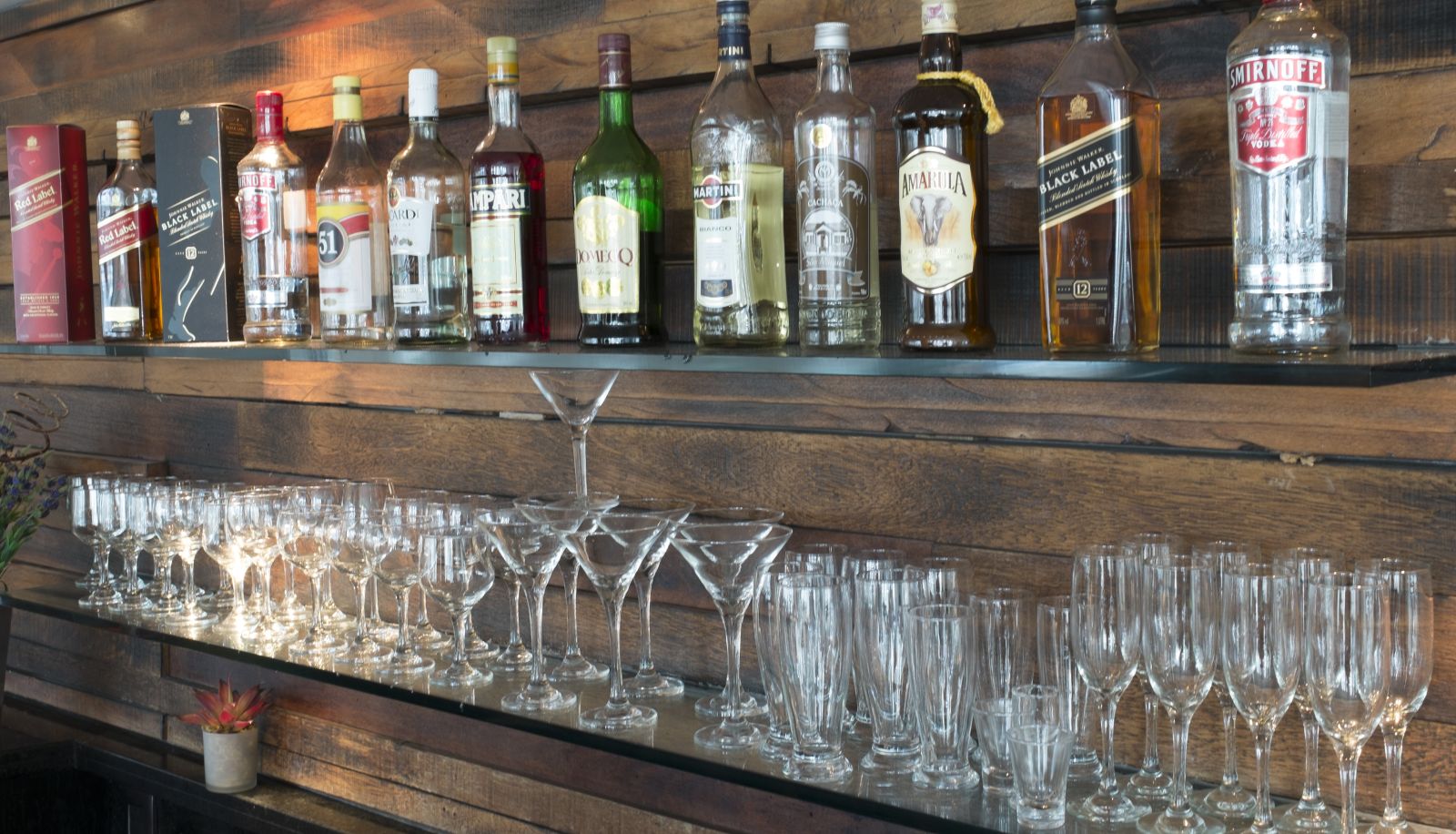 Bar - Golden Tulip Macaé