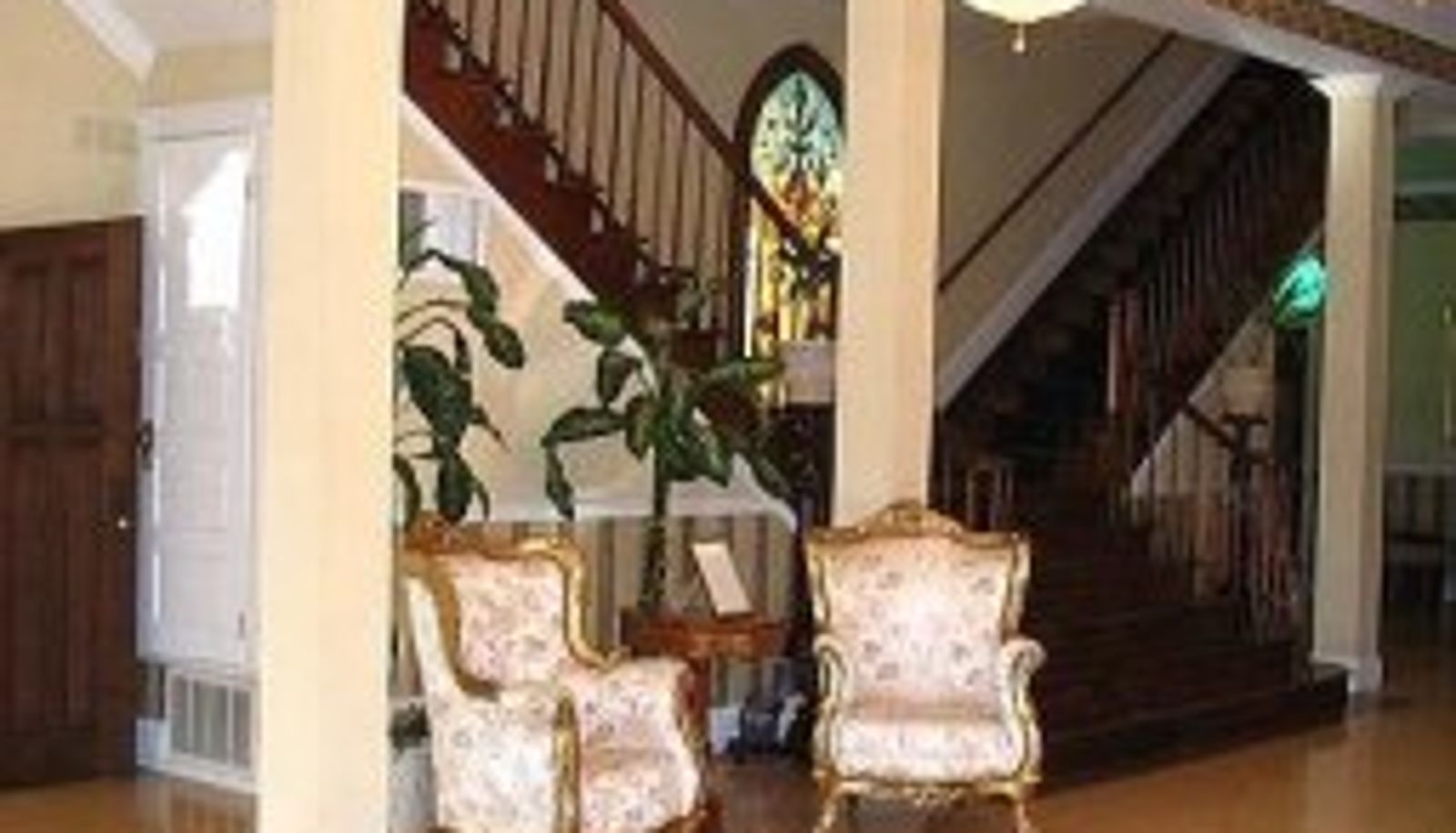 Hall - The Bailey Hotel