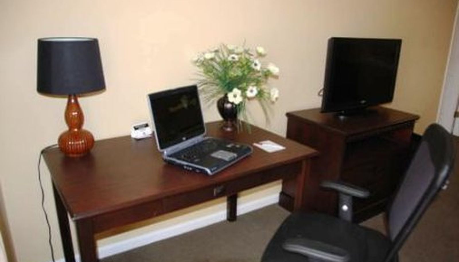 Lobby - The Ambassador Inn And Luxury