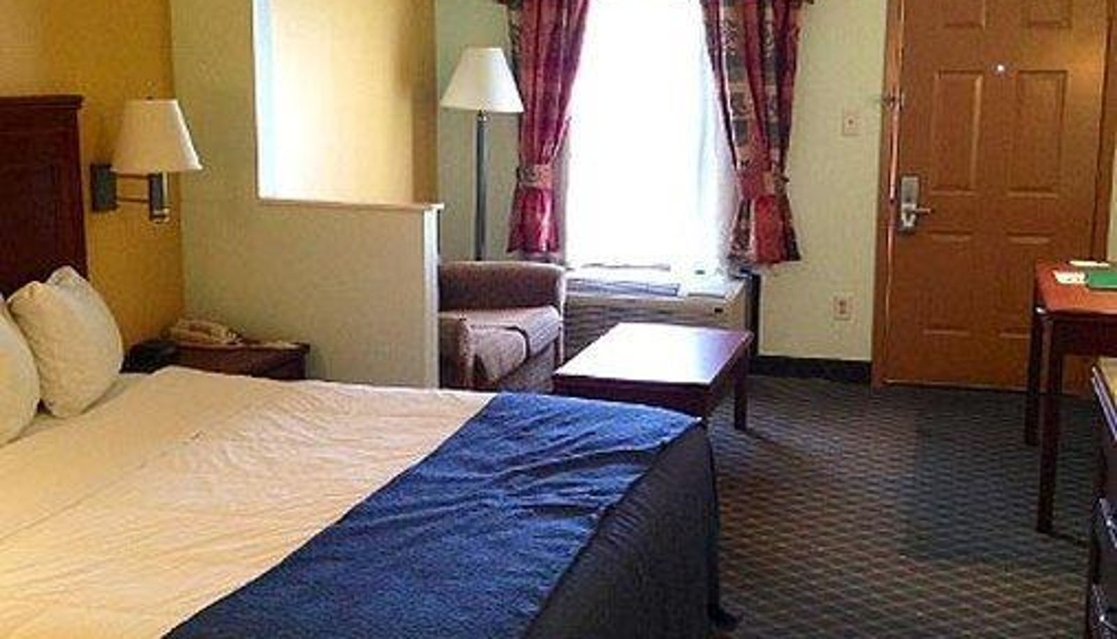 Pokój - Downtowner Inn Claxton