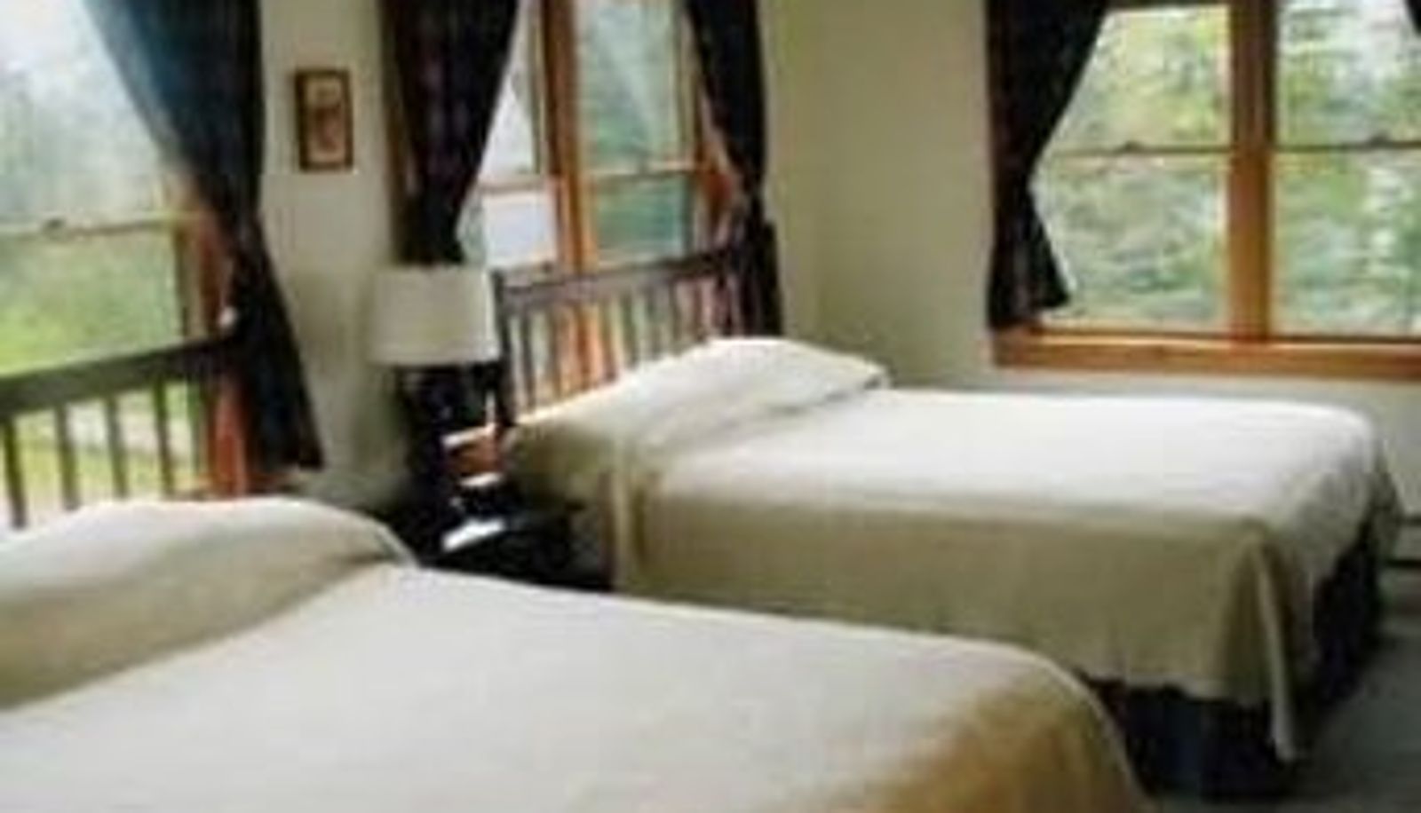 Room - Eggemoggin Oceanfront Lodge