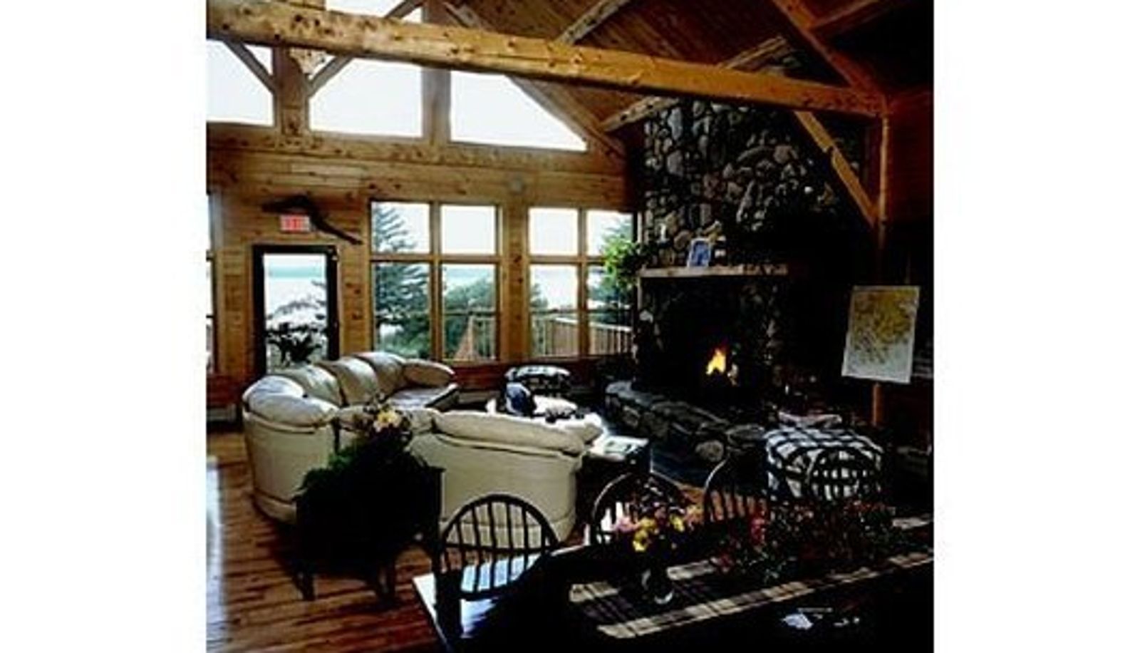 Hall - Eggemoggin Oceanfront Lodge