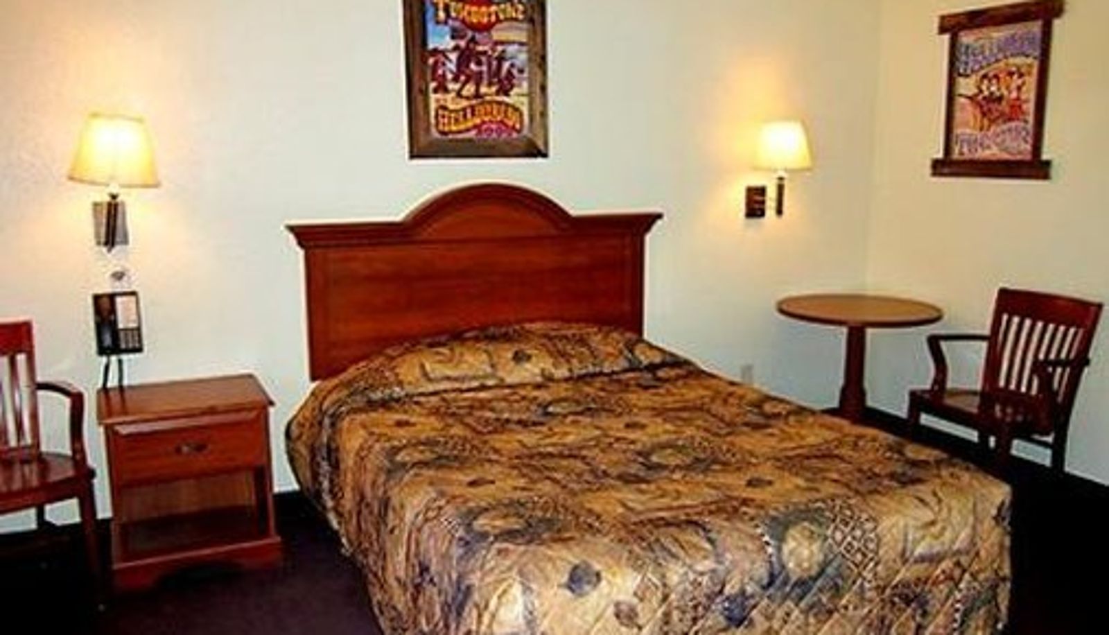 Camera - Tombstone Motel