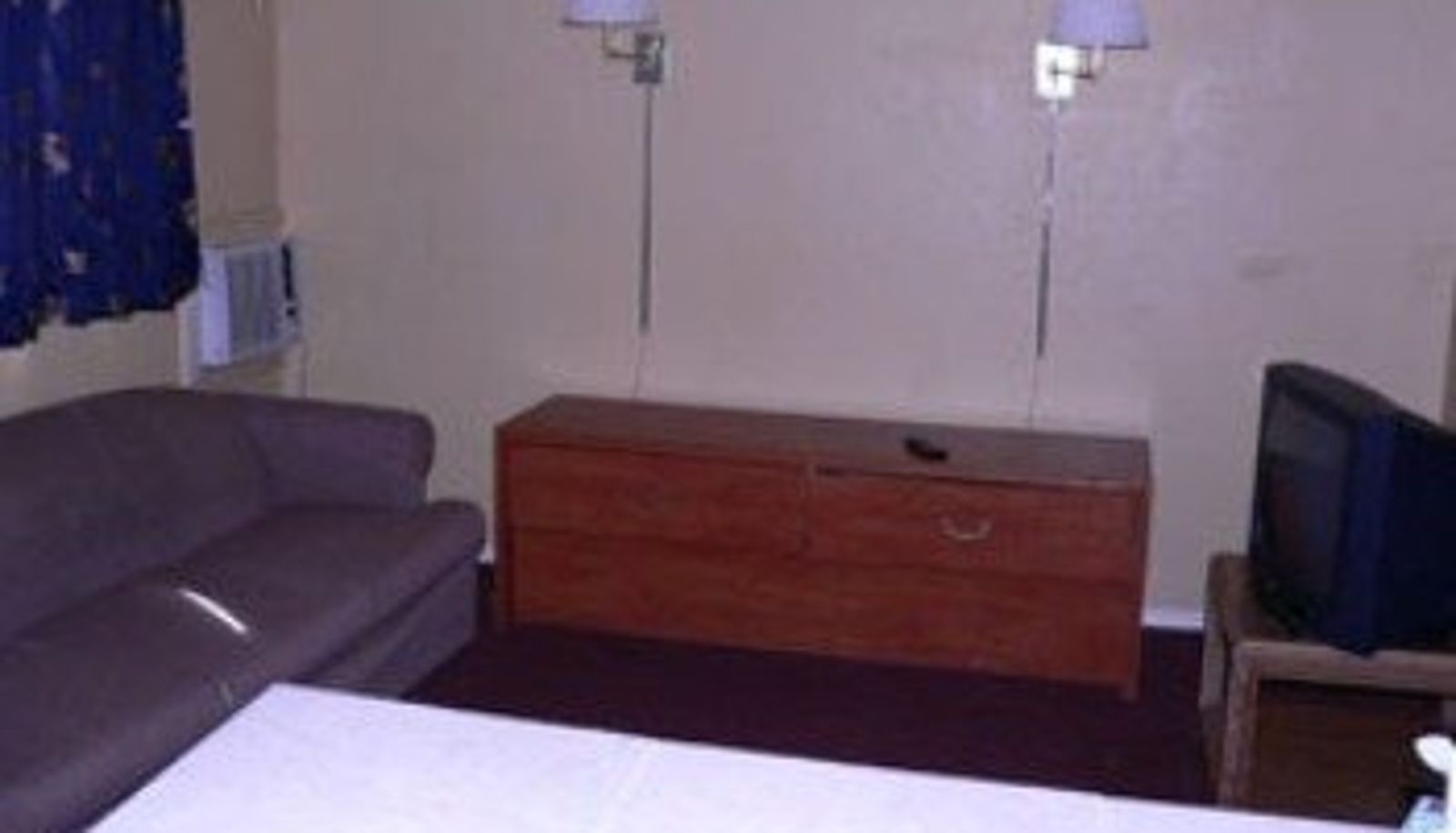 Suite - Budget Host Frontier Inn Susanville