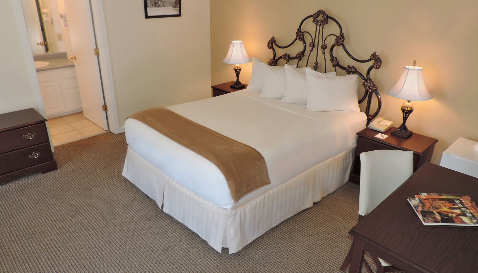 Zimmer - The Victorian Inn