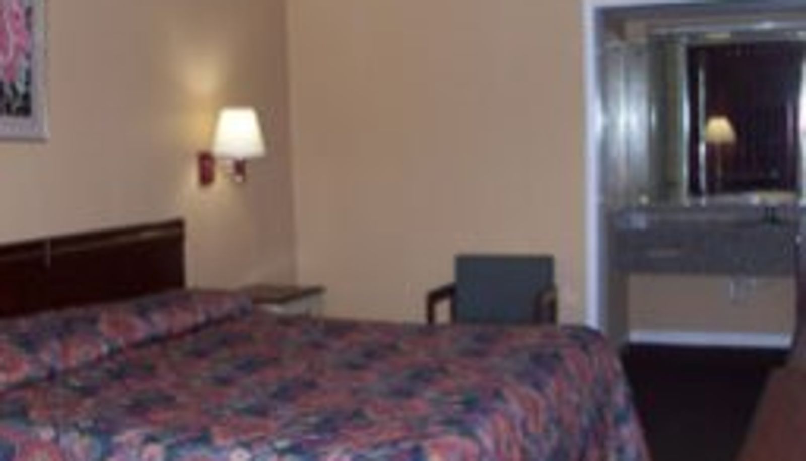 Room - Lakeview Inn