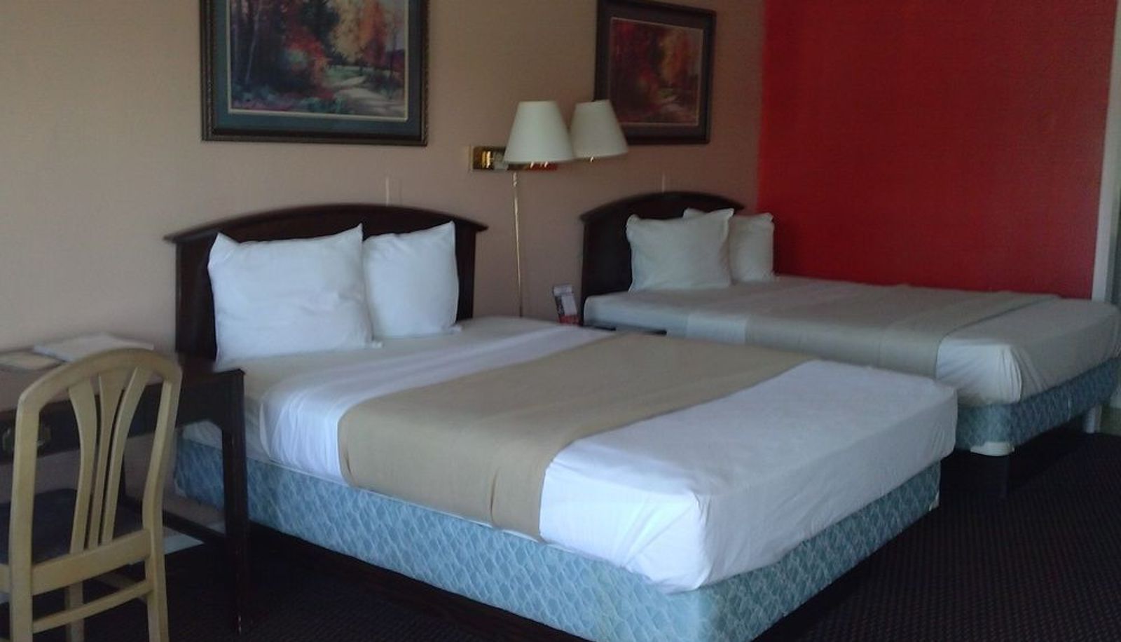 Chambre Standard - Westwoods Inn & Suites
