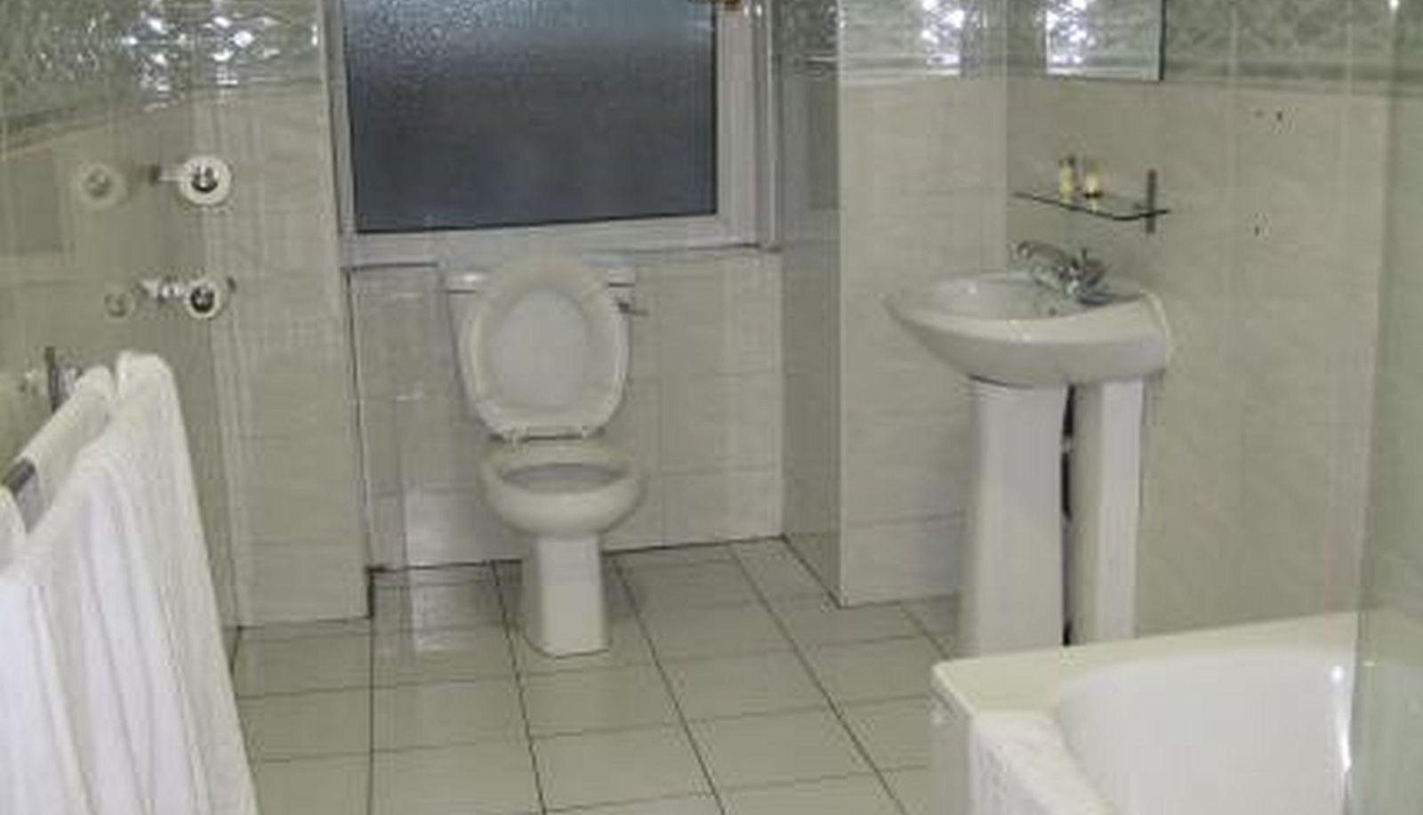 Badezimmer - Rennie Mackintosh Station Htl