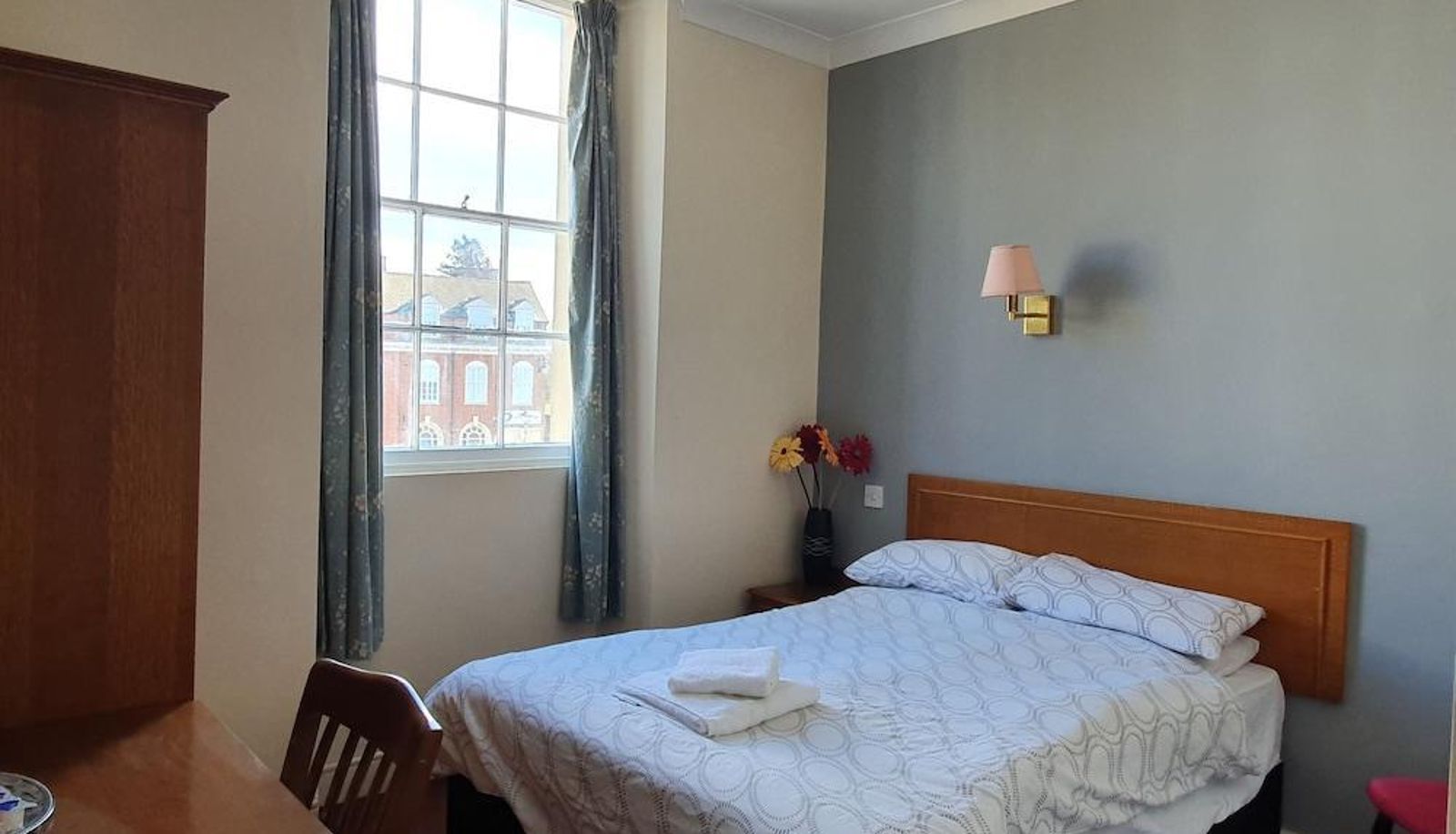Standardzimmer - The Windmill Hotel
