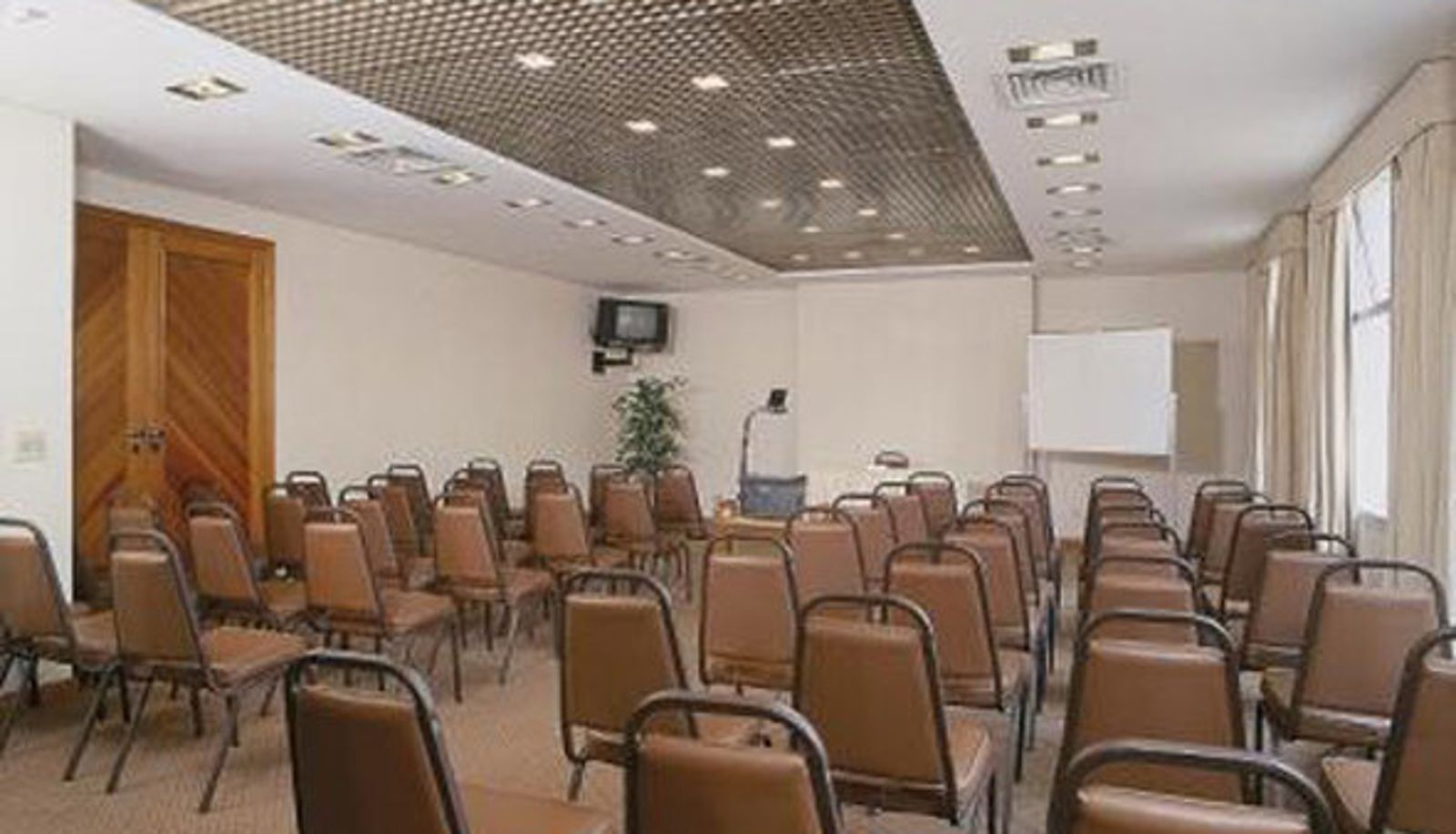 Sala konferencyjna - Regent Park Suite Hotel