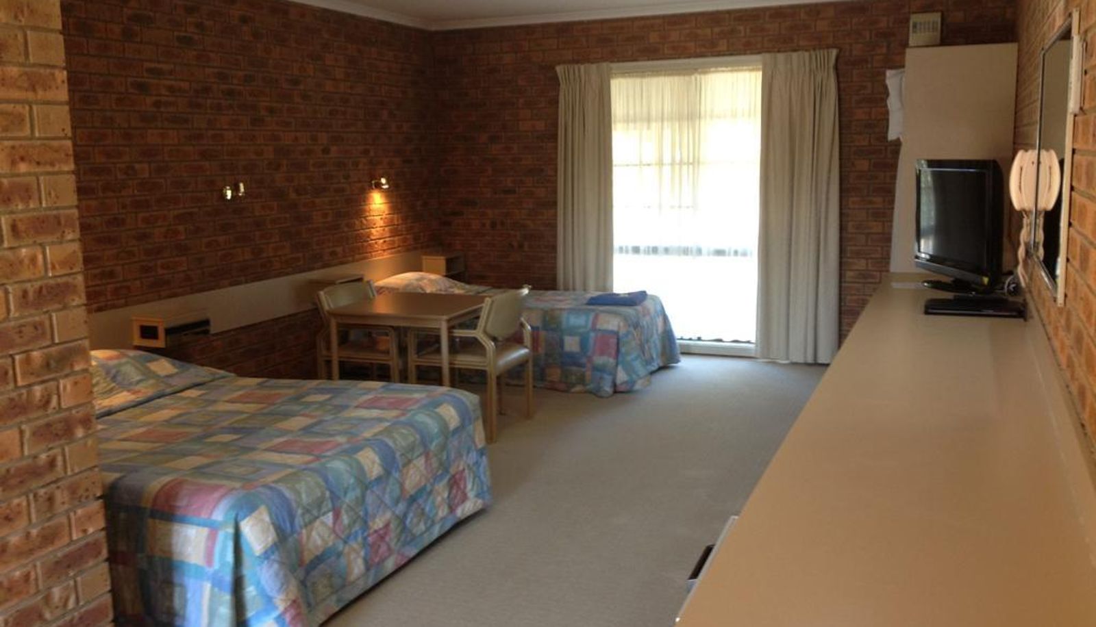 Info - Settlement Motor Inn