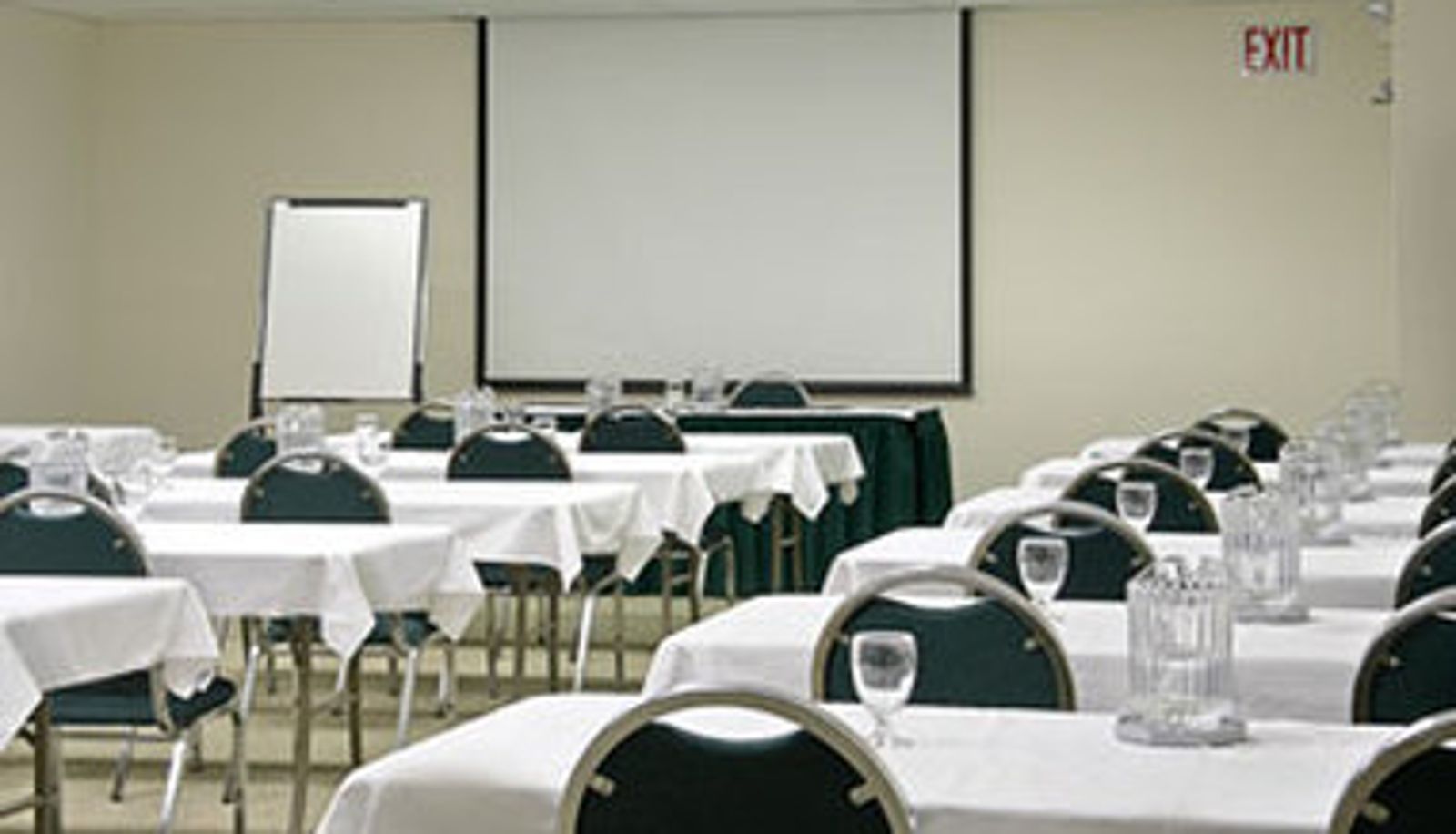 Konferenzraum - Pacific Motor Inn