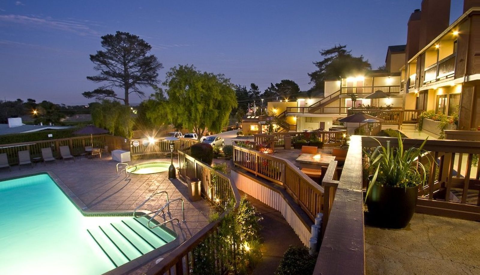 Vista exterior - Mariposa Inn And Suites