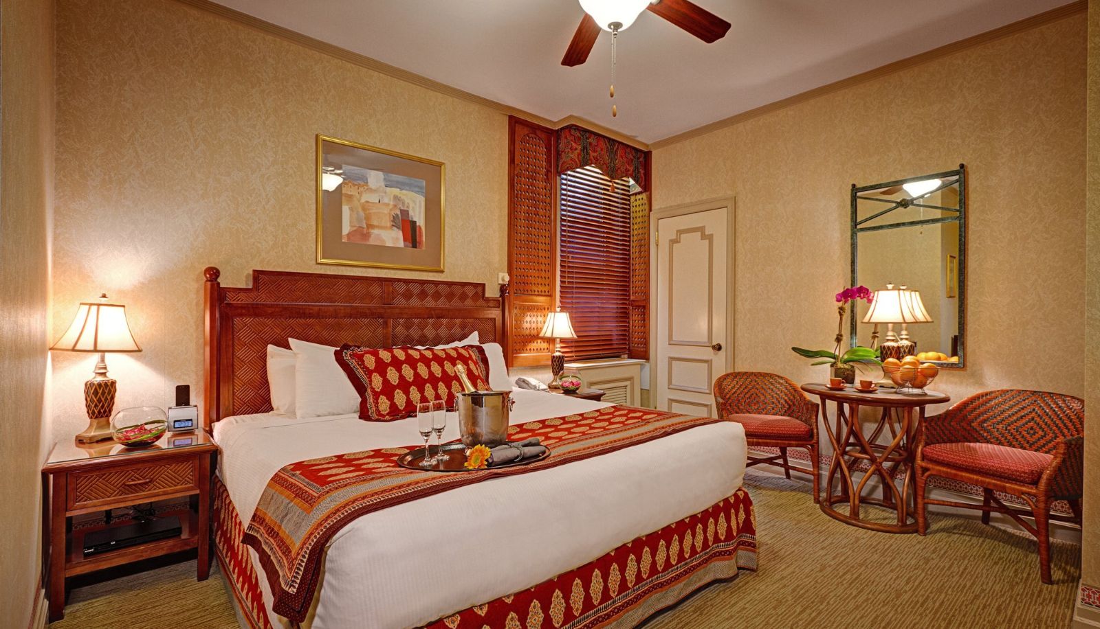 Zimmer - Casablanca Hotel by Library Hotel Collection