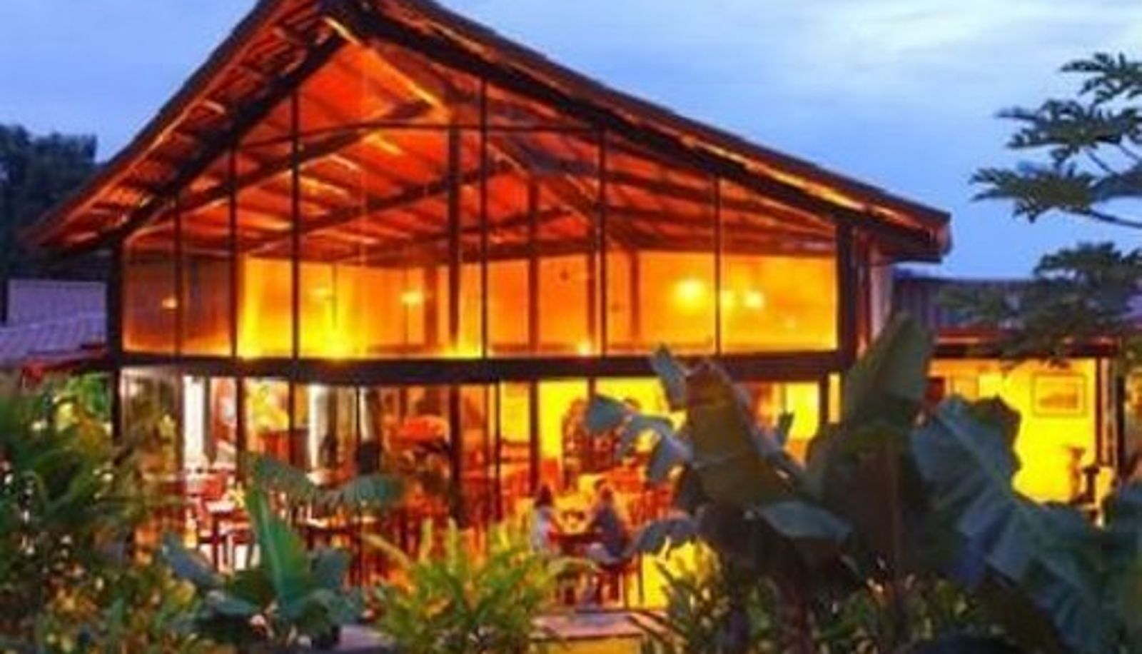 Hal - Arenal Volcano Inn