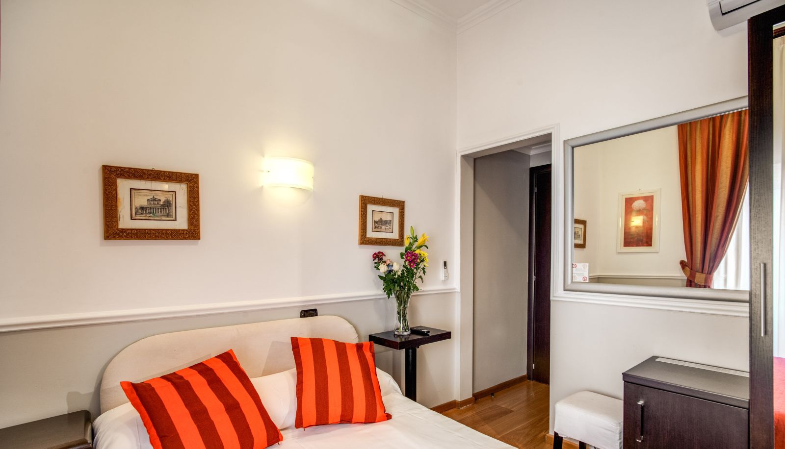 Everest Inn Rome Hotel