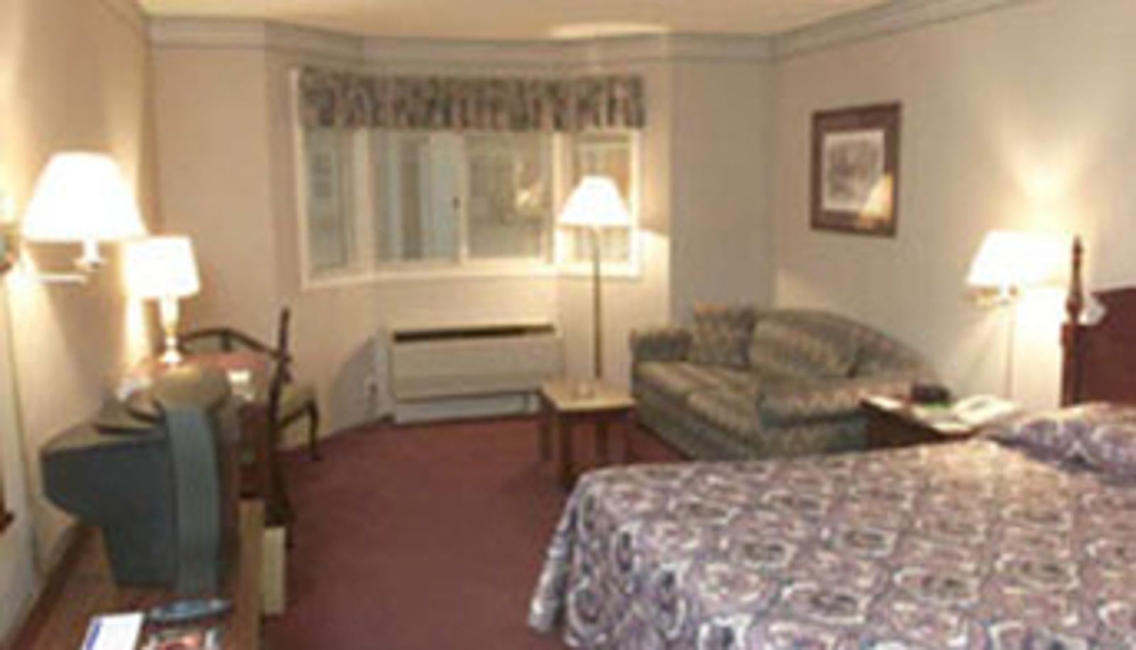 Room - FINDLAY INN AND CONF CENTER