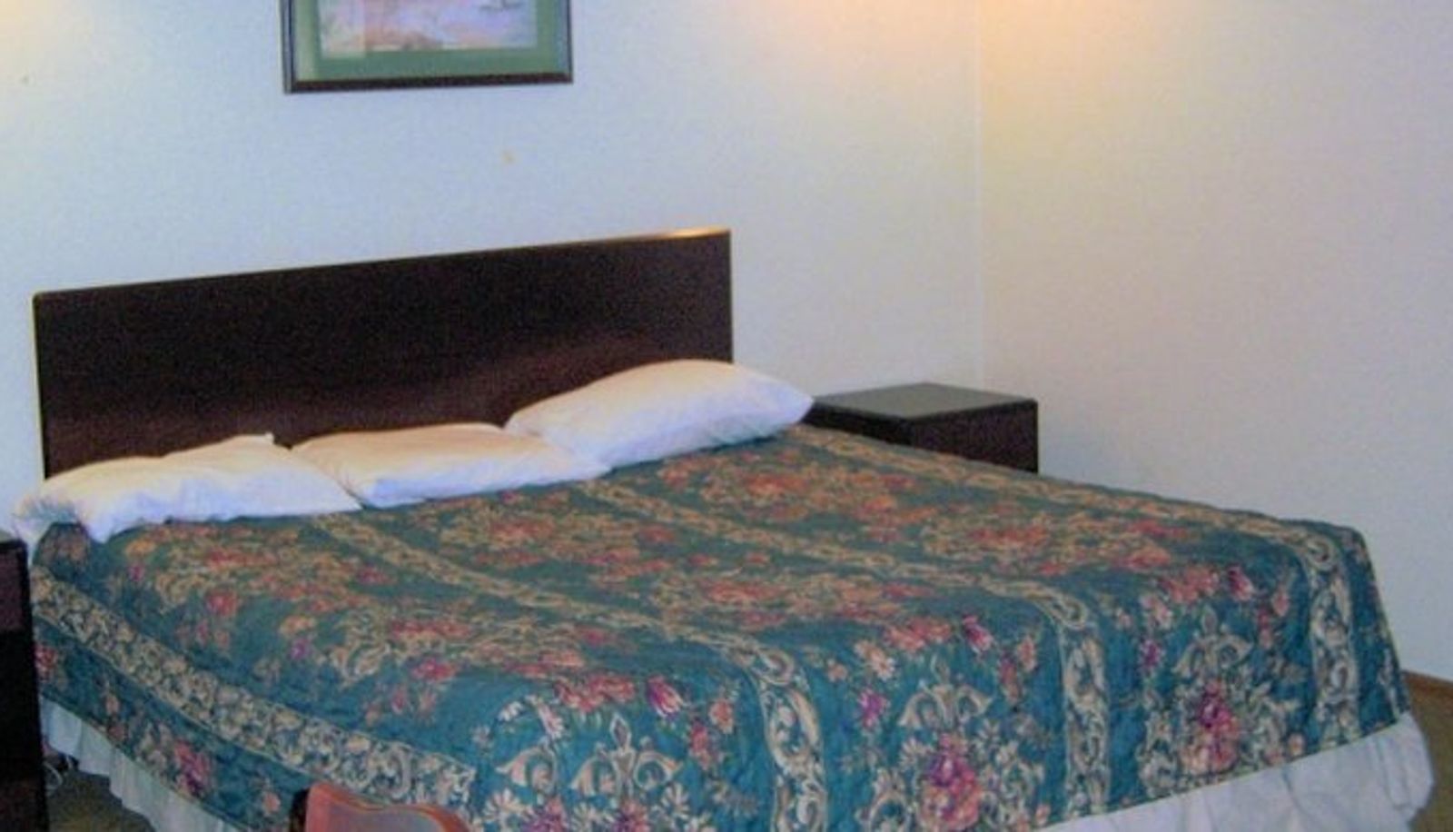 Zimmer - Rodeway Inn