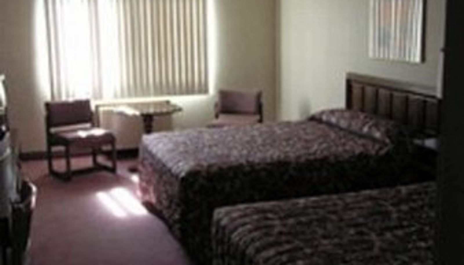 Room - Mark IV Motor Inn
