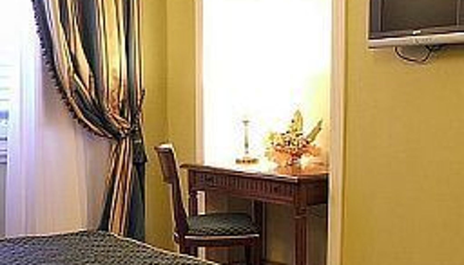 Room - Hotel Bretagna Heritage – Alfieri Collezione