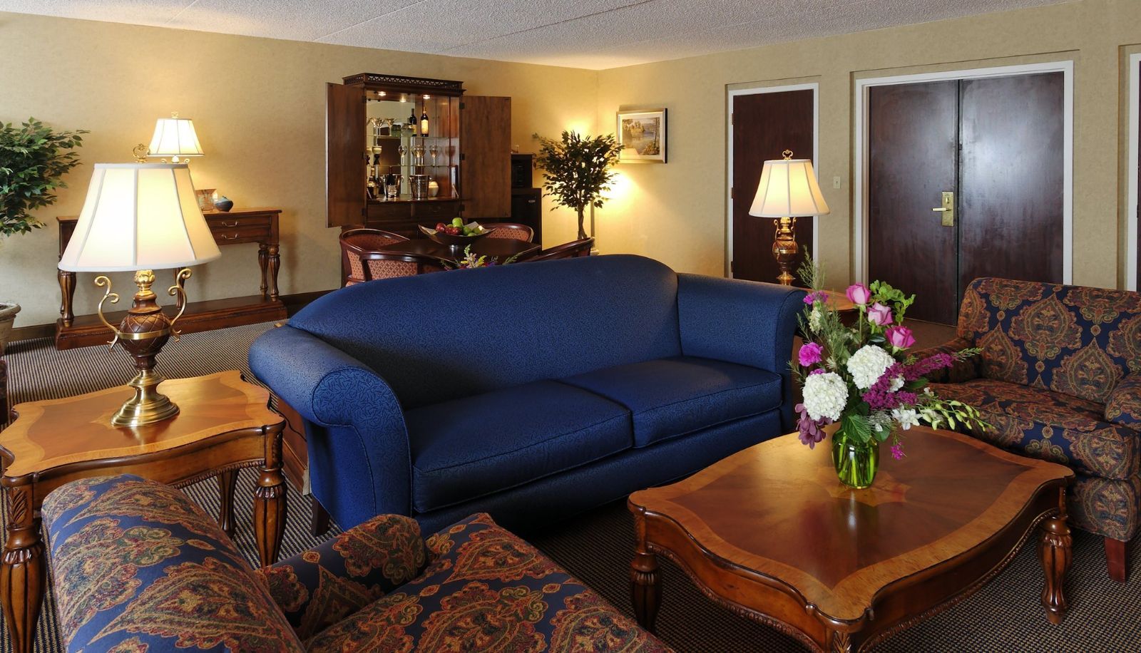 Room - RED LION HOTEL CROMWELL